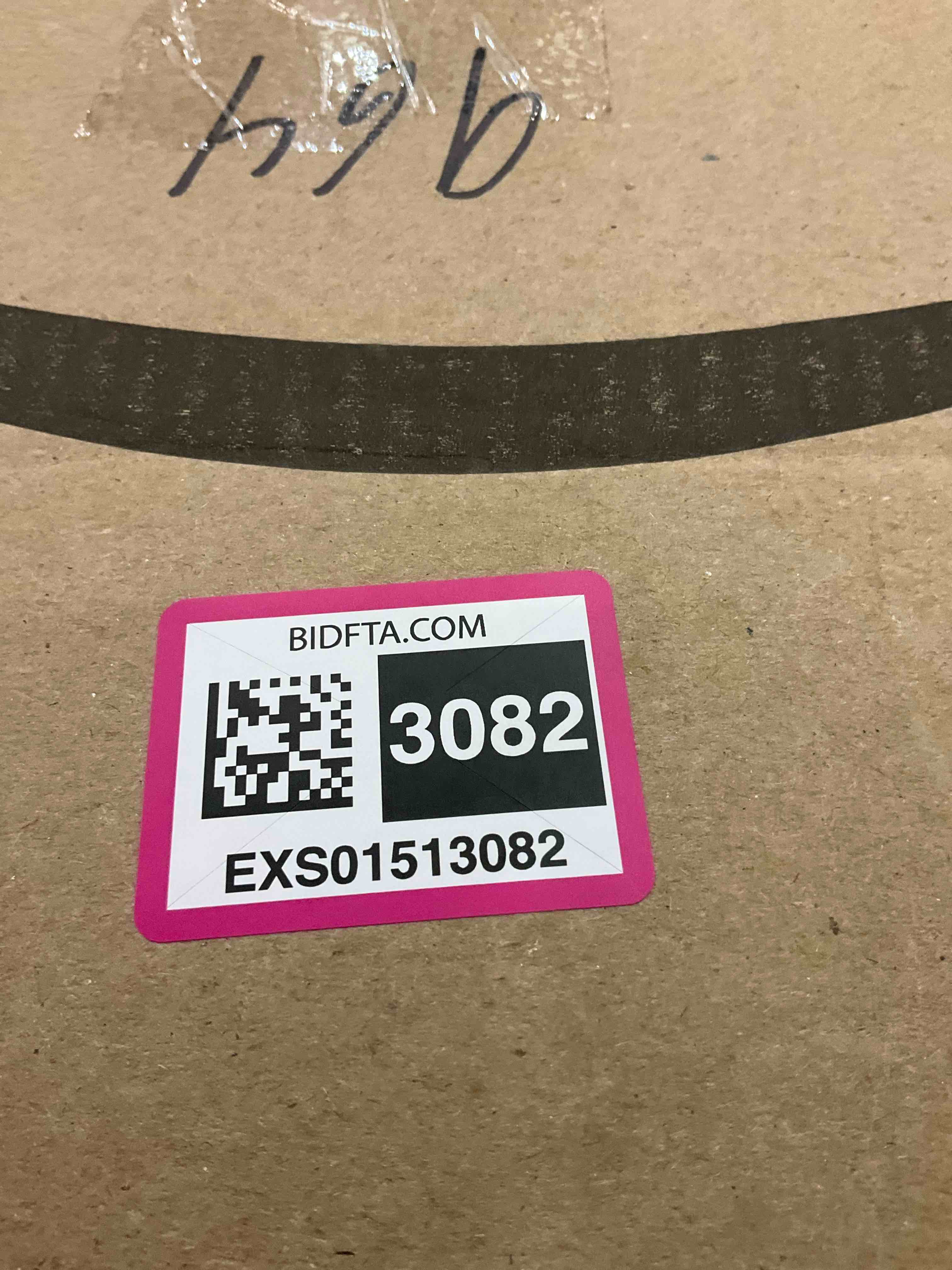 https://s3.amazonaws.com/lotting-images-prod/BargainHunt/EXS01513082_1717588864045.jpeg