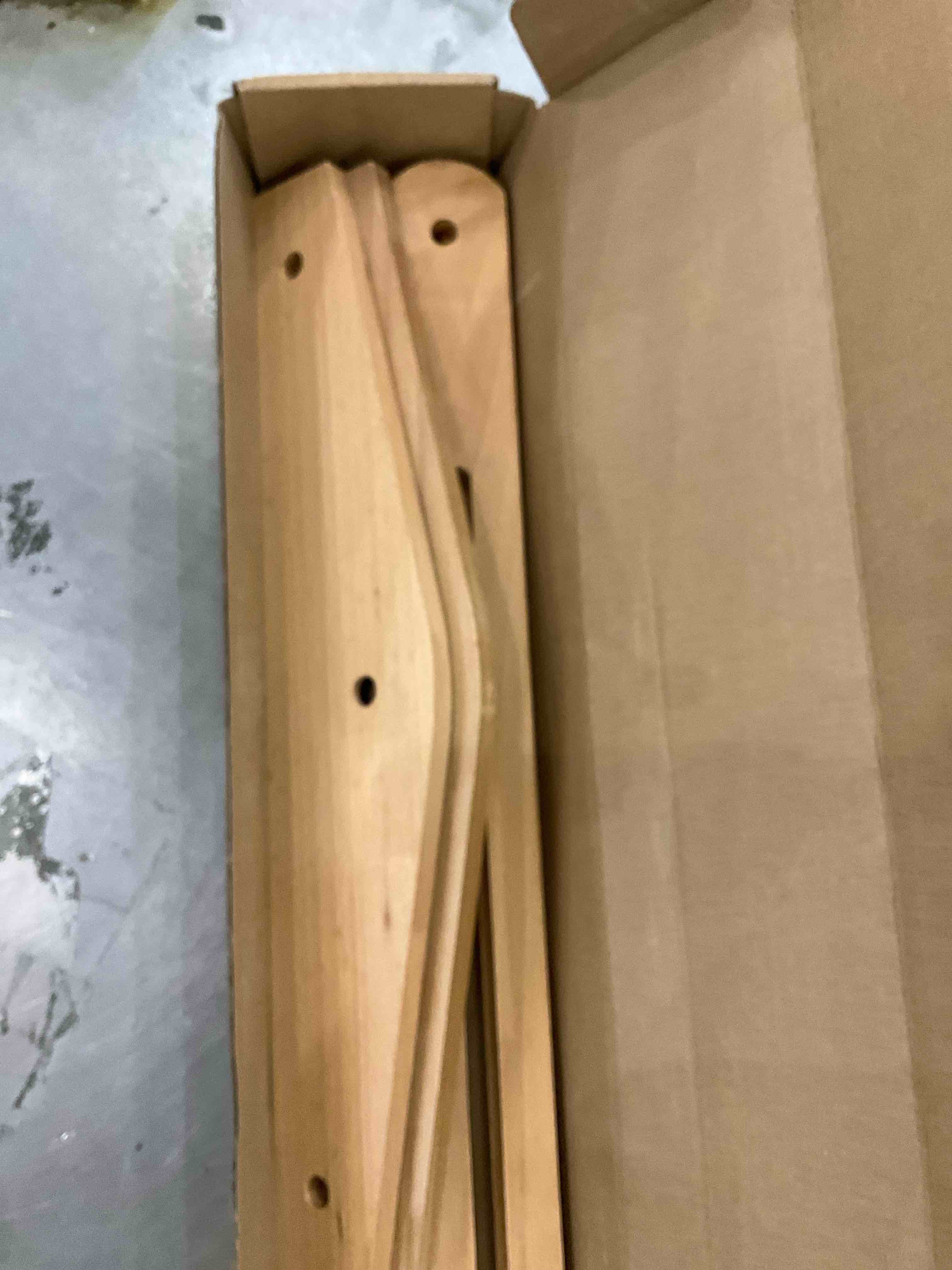 https://s3.amazonaws.com/lotting-images-prod/BargainHunt/EXS01513145_1717600945661.jpeg
