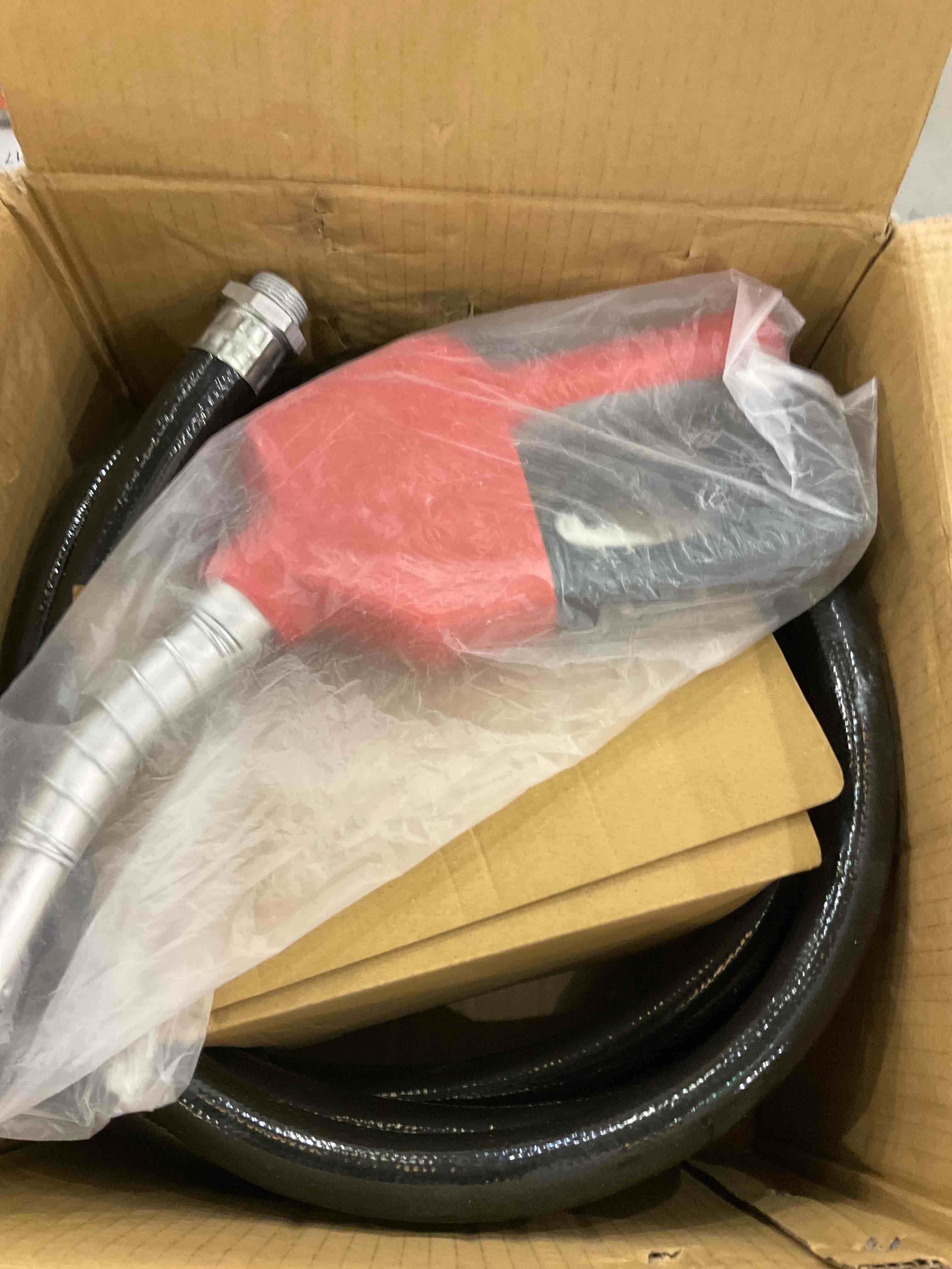 https://s3.amazonaws.com/lotting-images-prod/BargainHunt/EXS01513265_1717682990393.jpeg