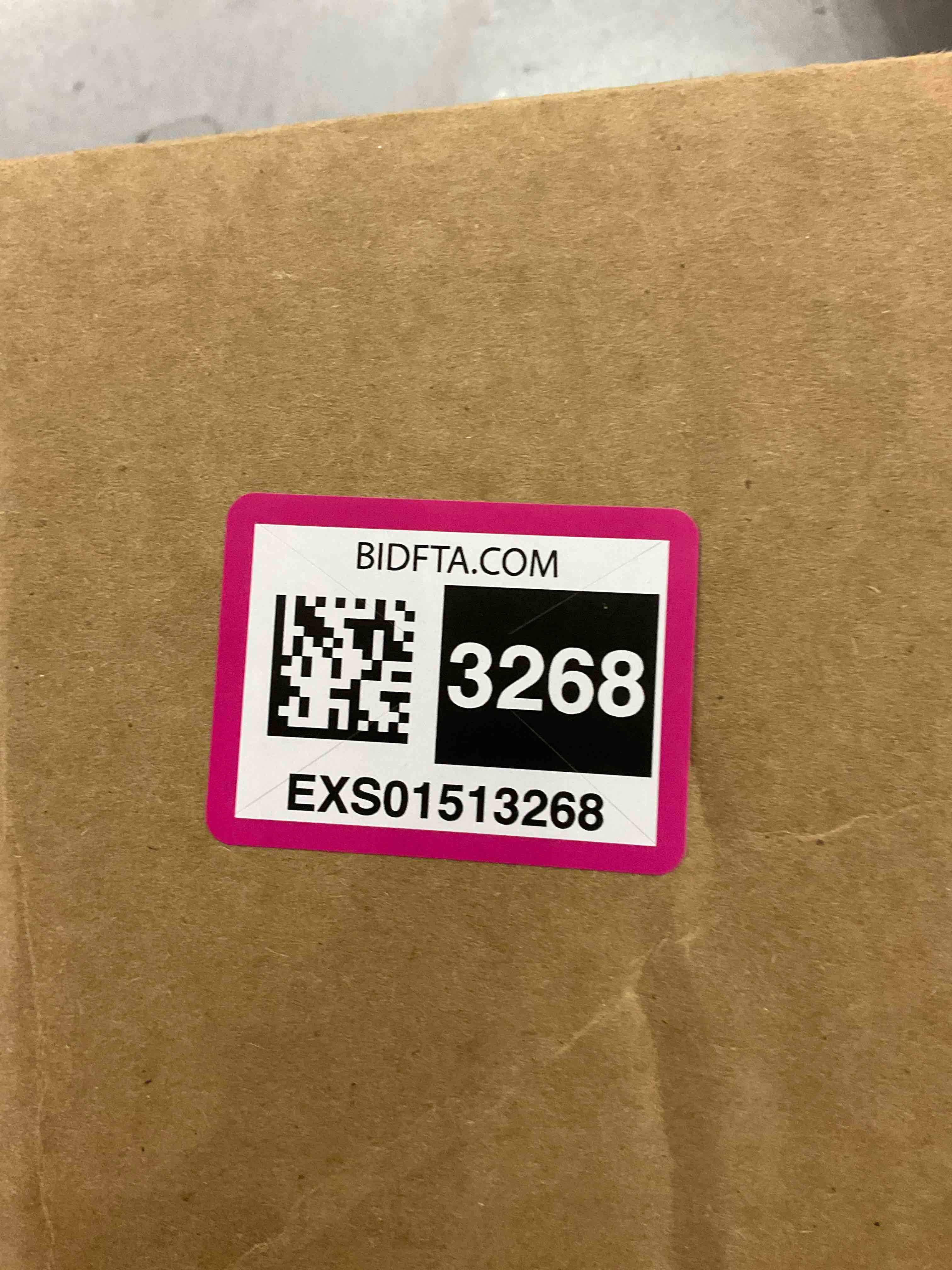 https://s3.amazonaws.com/lotting-images-prod/BargainHunt/EXS01513268_1717683502529.jpeg