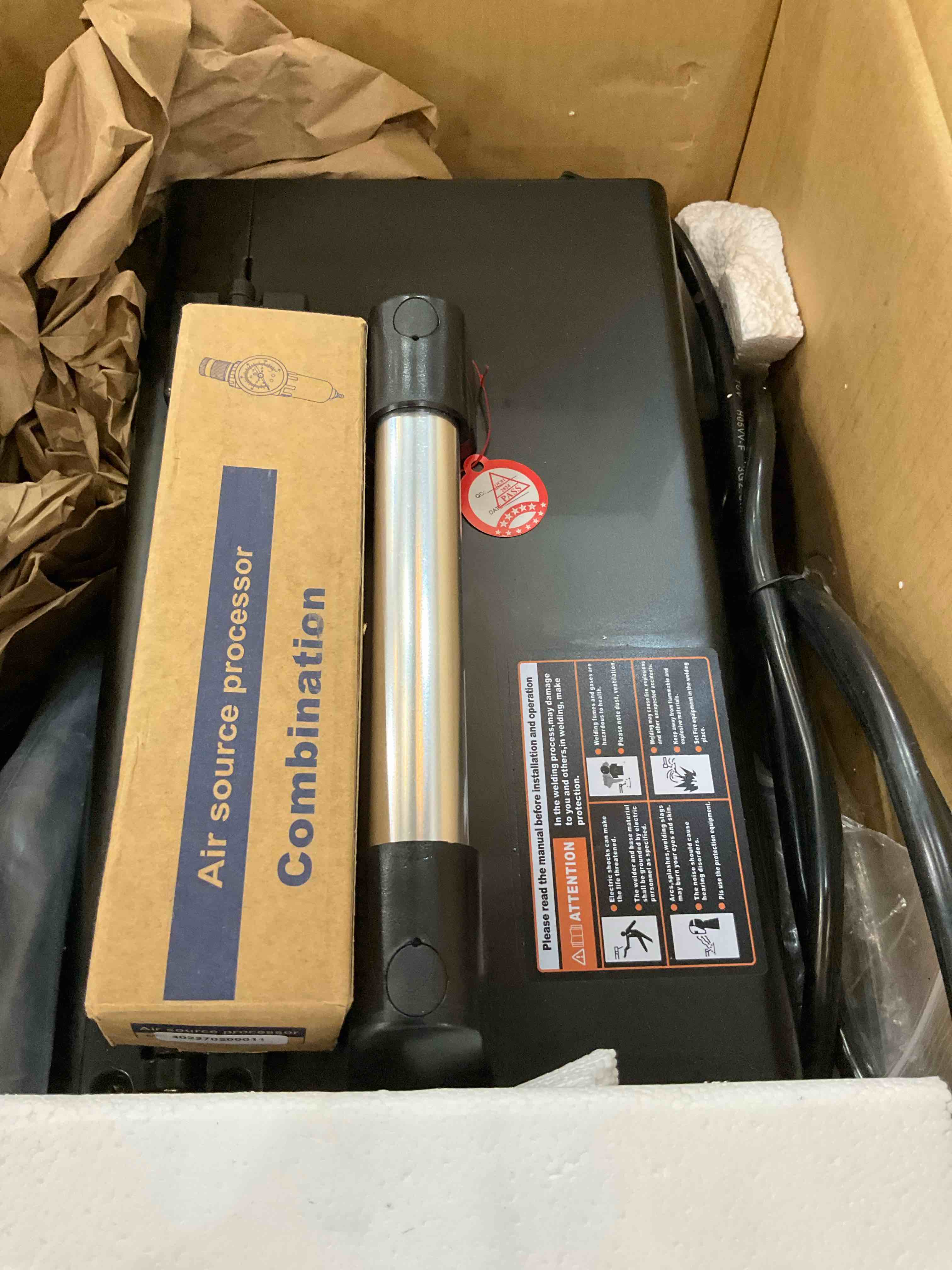 https://s3.amazonaws.com/lotting-images-prod/BargainHunt/EXS01513304_1717692342833.jpeg