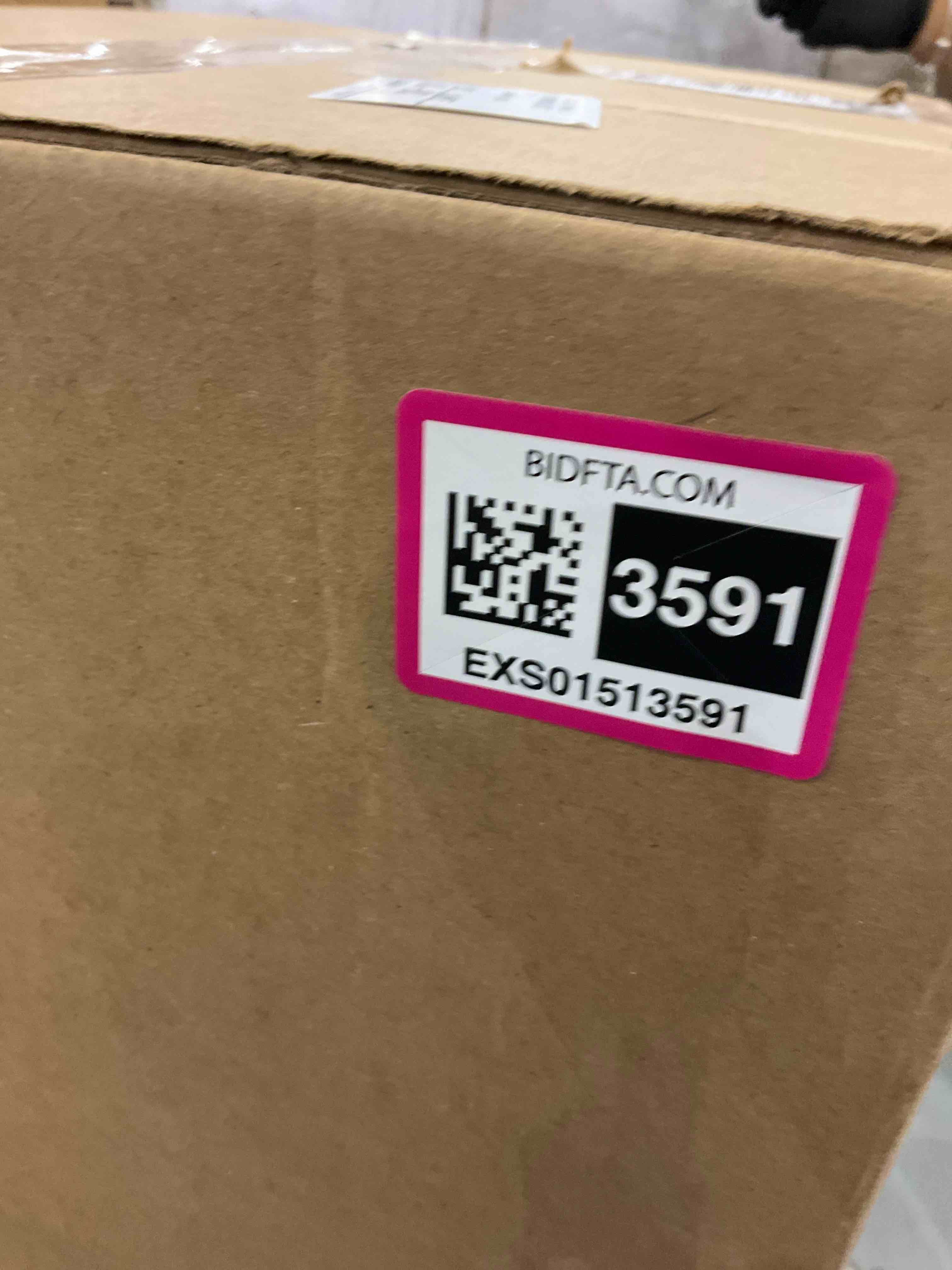 https://s3.amazonaws.com/lotting-images-prod/BargainHunt/EXS01513591_1721756731448.jpeg