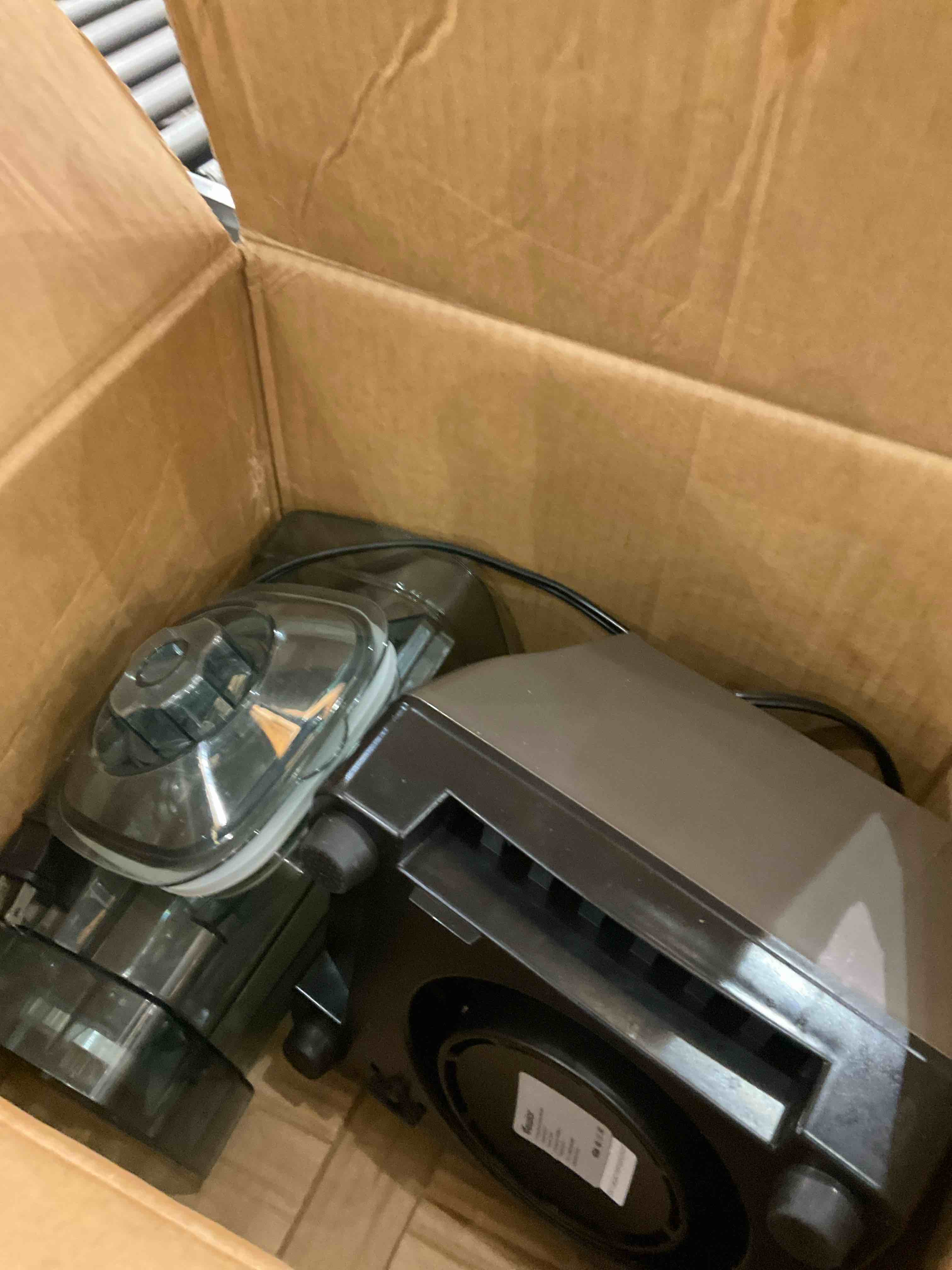 https://s3.amazonaws.com/lotting-images-prod/BargainHunt/EXS01513661_1721831002557.jpeg