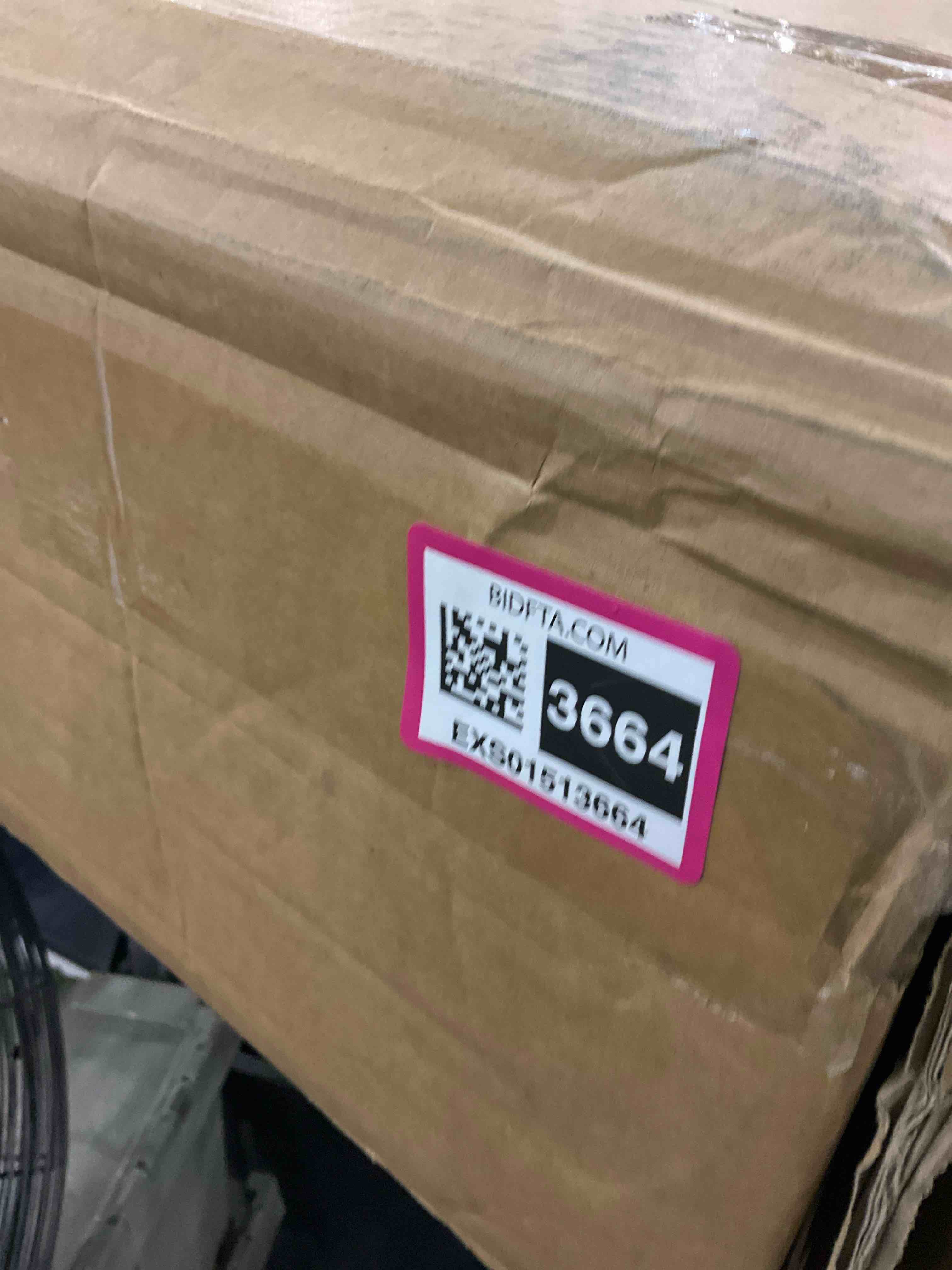https://s3.amazonaws.com/lotting-images-prod/BargainHunt/EXS01513664_1721831239848.jpeg