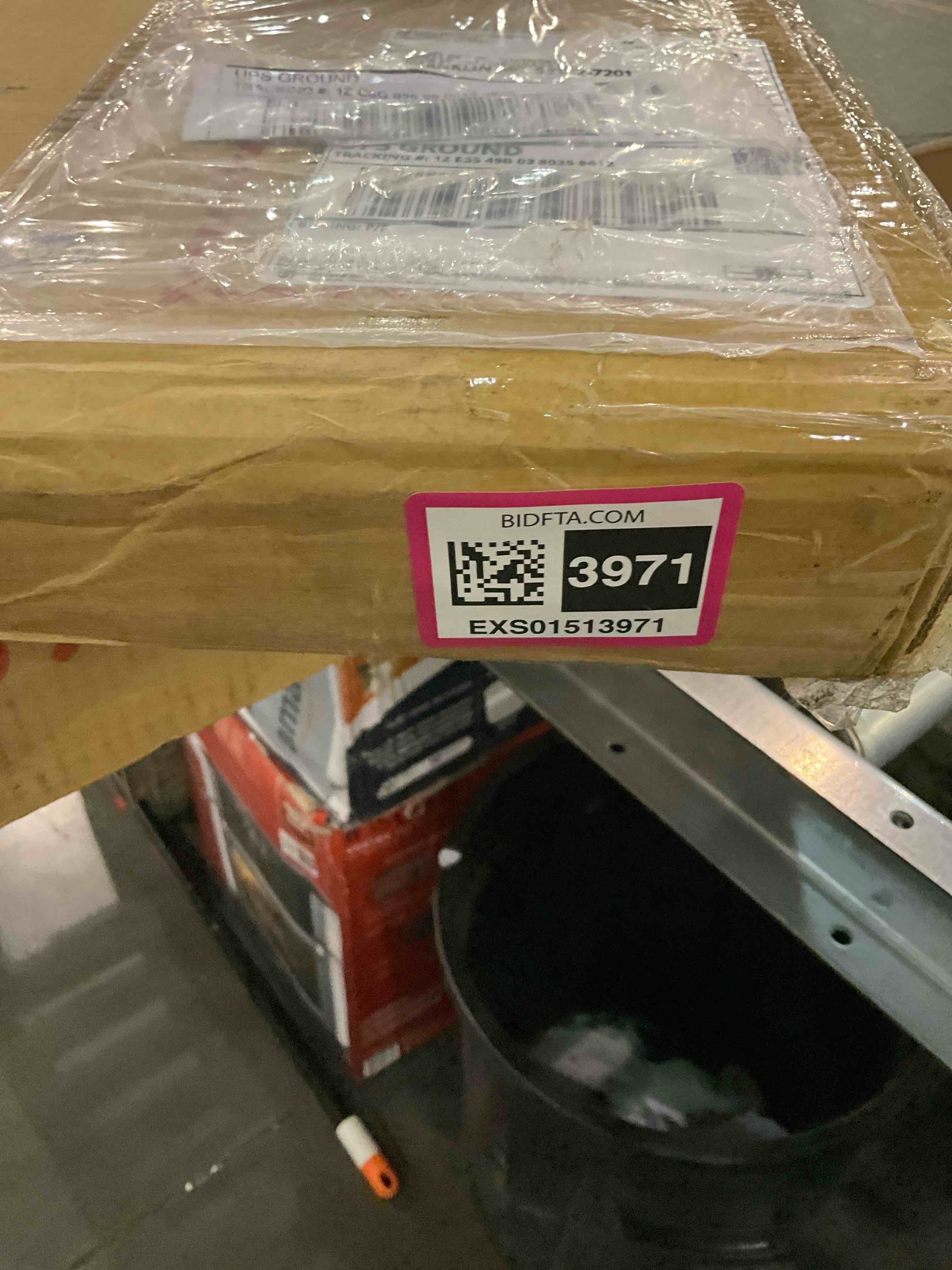 https://s3.amazonaws.com/lotting-images-prod/BargainHunt/EXS01513971_1722252462187.jpeg