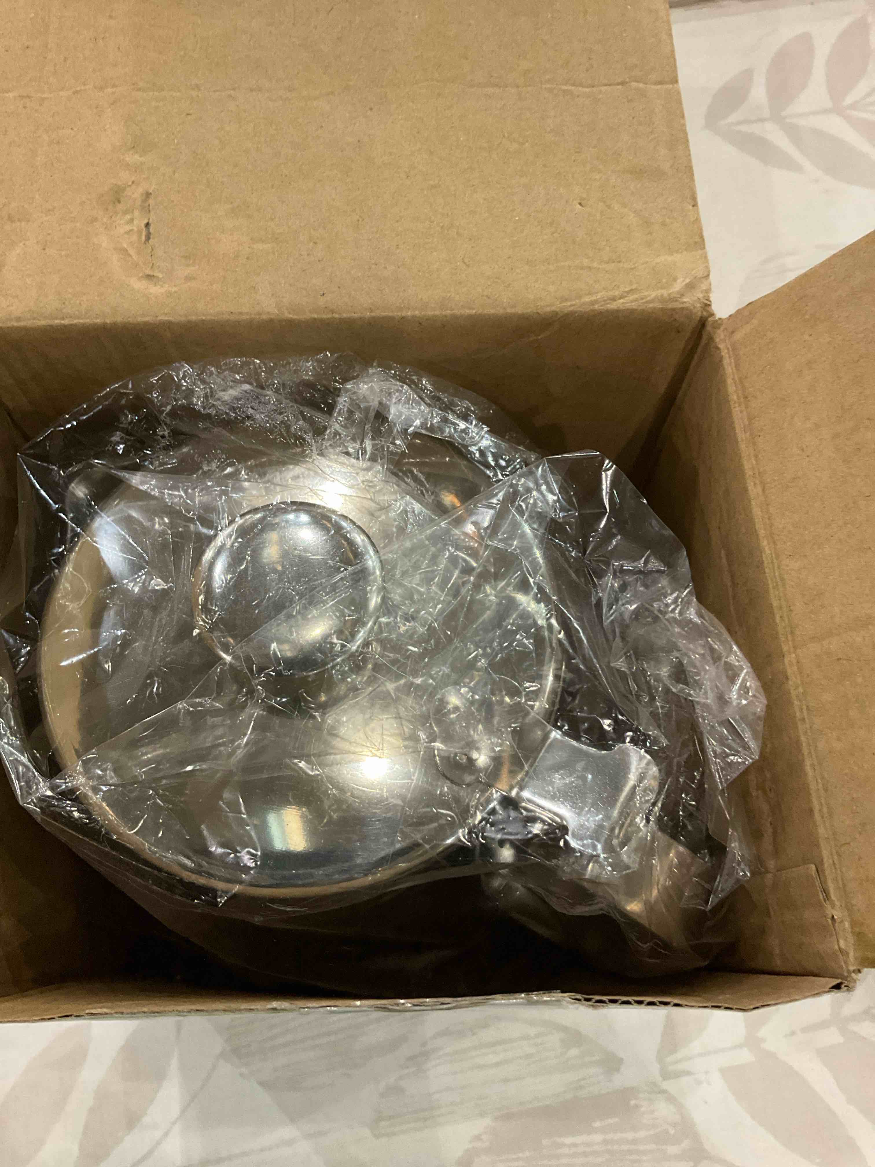 https://s3.amazonaws.com/lotting-images-prod/BargainHunt/EXS01514571_1718104965240.jpeg
