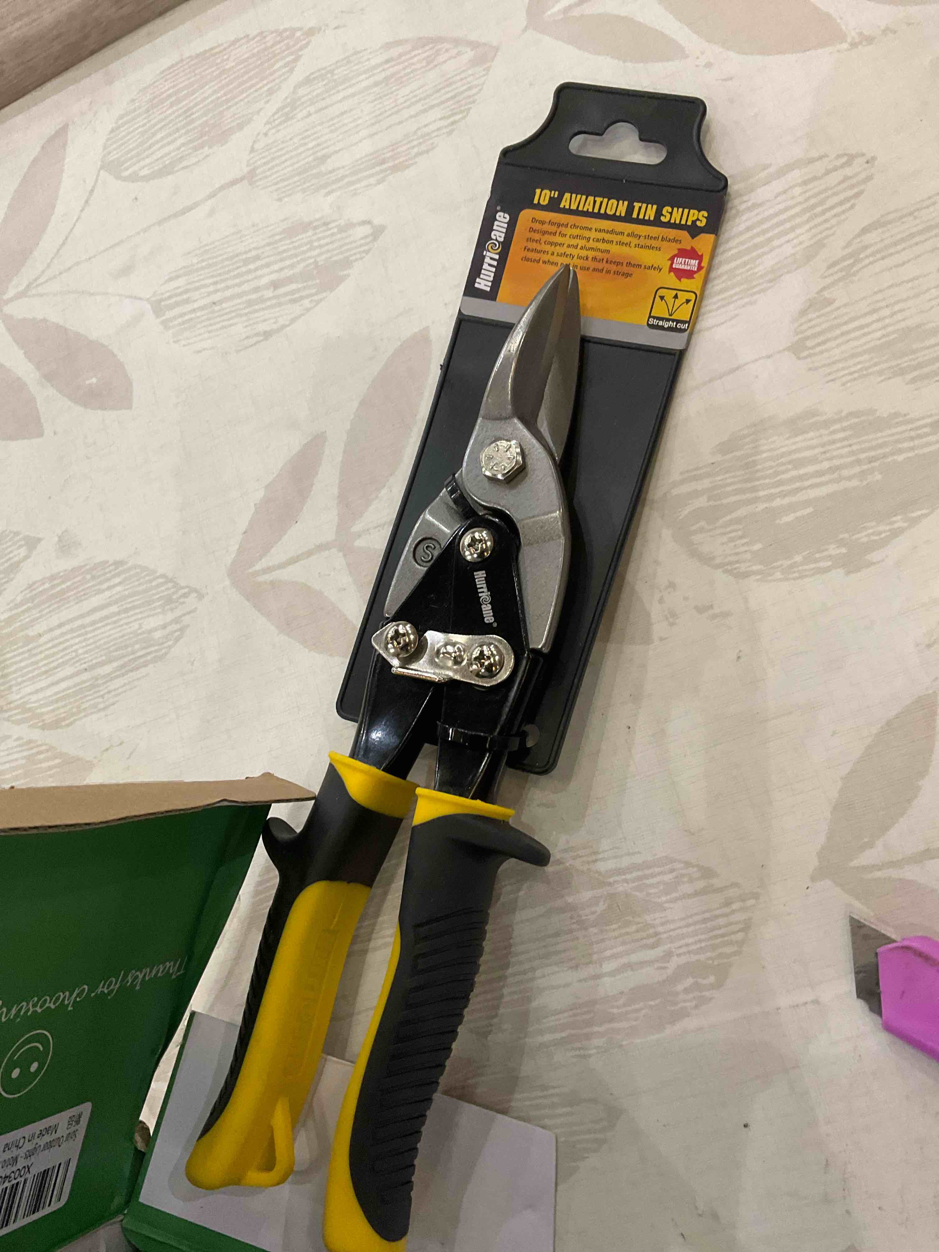 https://s3.amazonaws.com/lotting-images-prod/BargainHunt/EXS01514641_1718112829676.jpeg