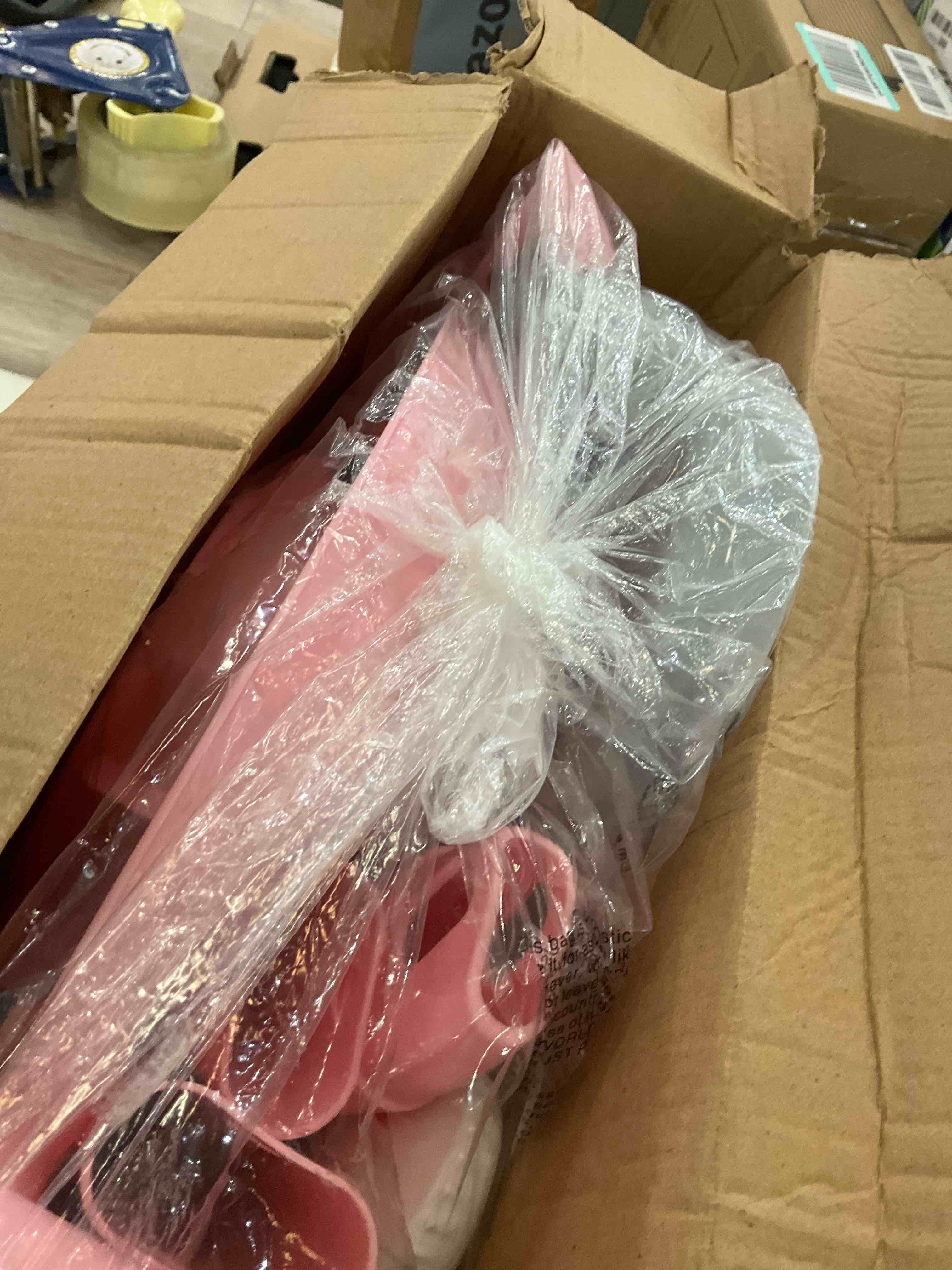 https://s3.amazonaws.com/lotting-images-prod/BargainHunt/EXS01514692_1718118113060.jpeg