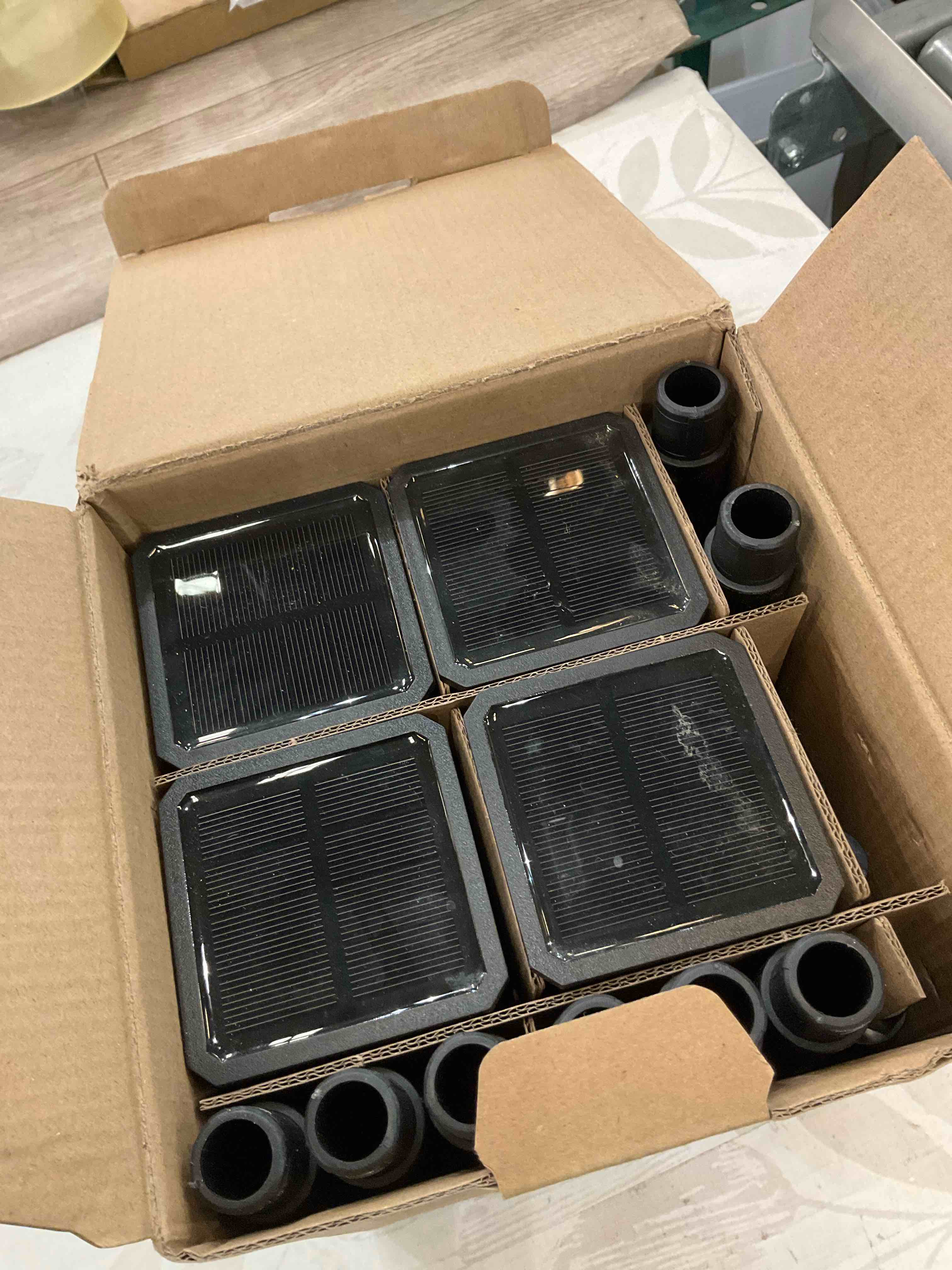 https://s3.amazonaws.com/lotting-images-prod/BargainHunt/EXS01514694_1718118218214.jpeg