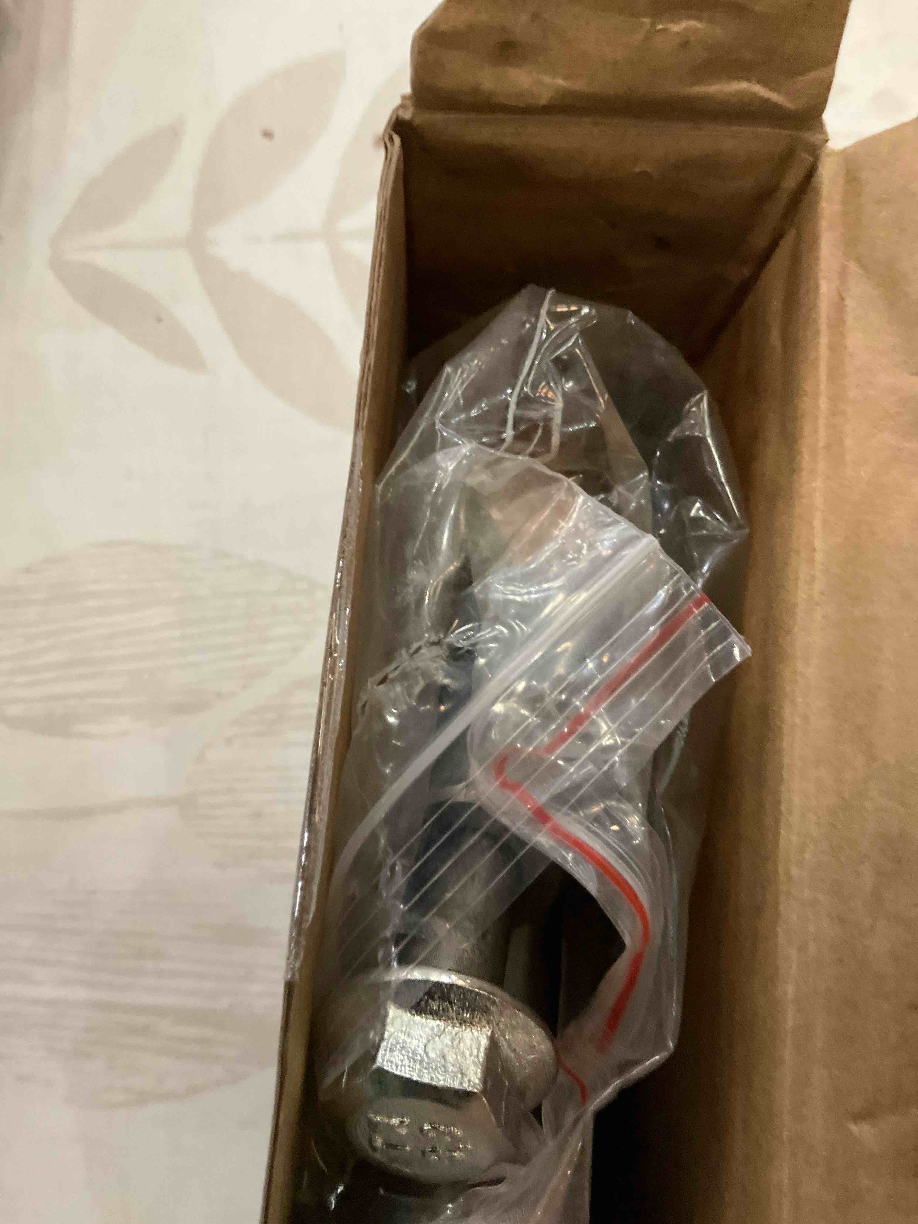 https://s3.amazonaws.com/lotting-images-prod/BargainHunt/EXS01514736_1718124485663.jpeg