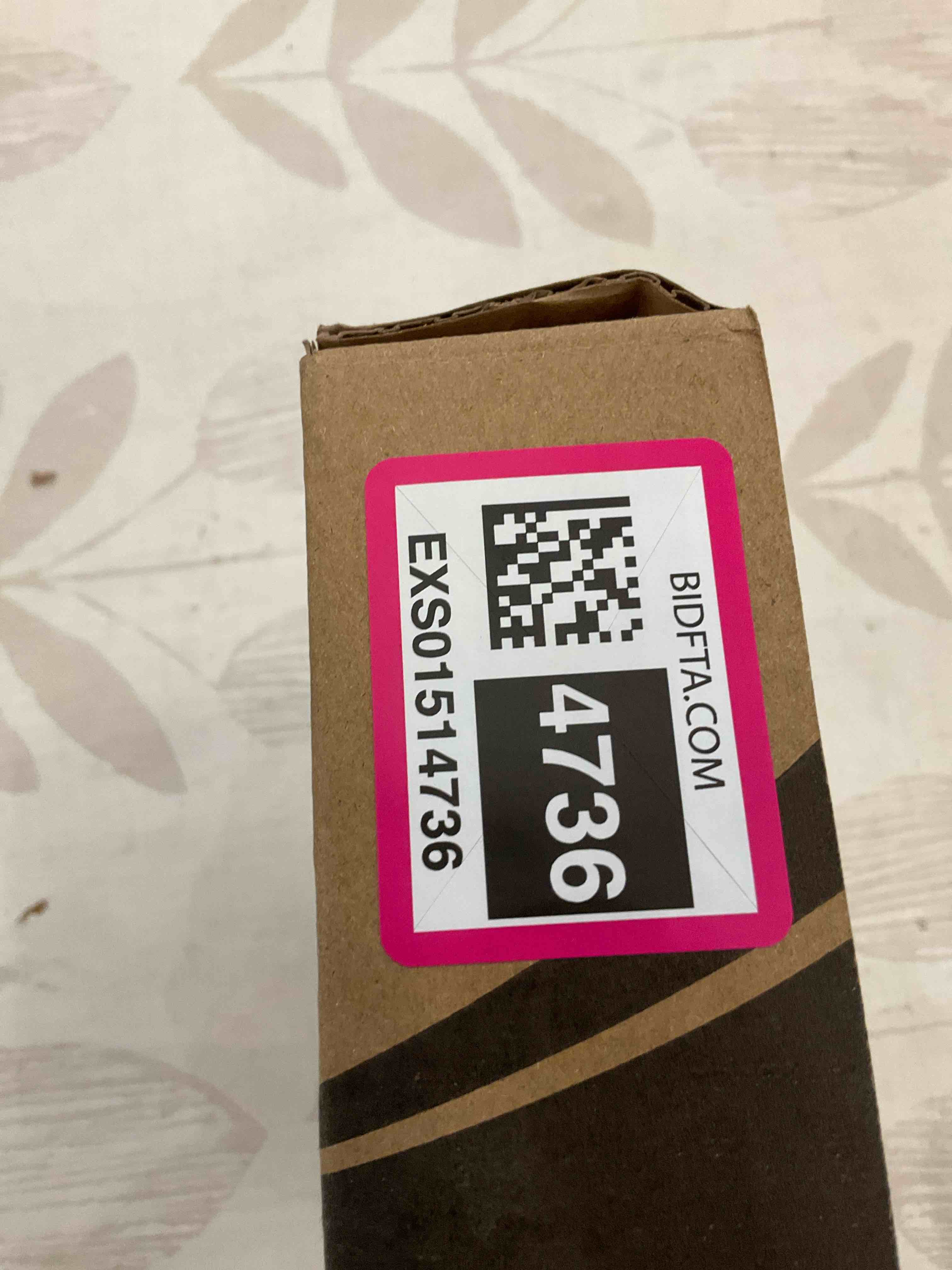 https://s3.amazonaws.com/lotting-images-prod/BargainHunt/EXS01514736_1718124497428.jpeg
