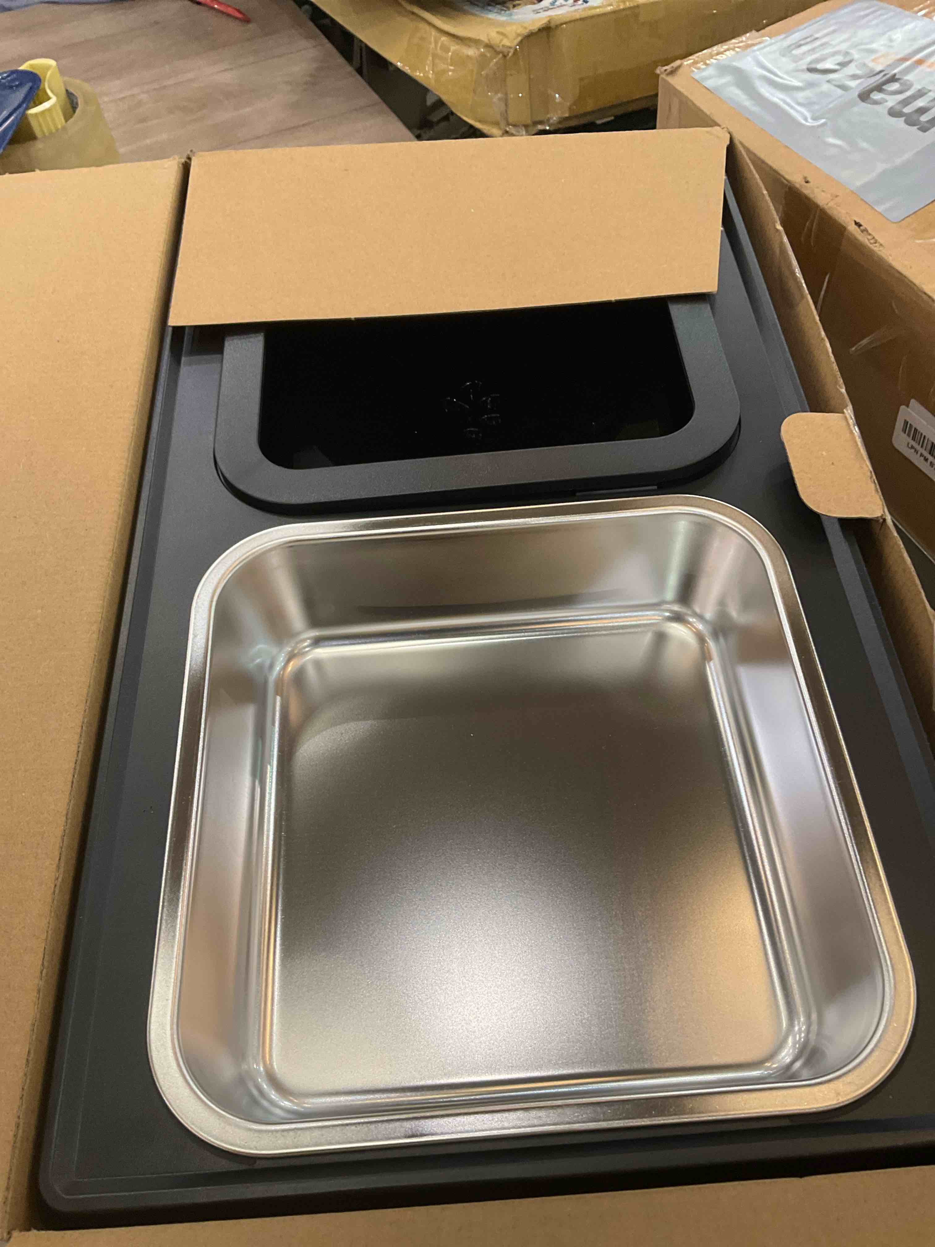 https://s3.amazonaws.com/lotting-images-prod/BargainHunt/EXS01514740_1718124765800.jpeg
