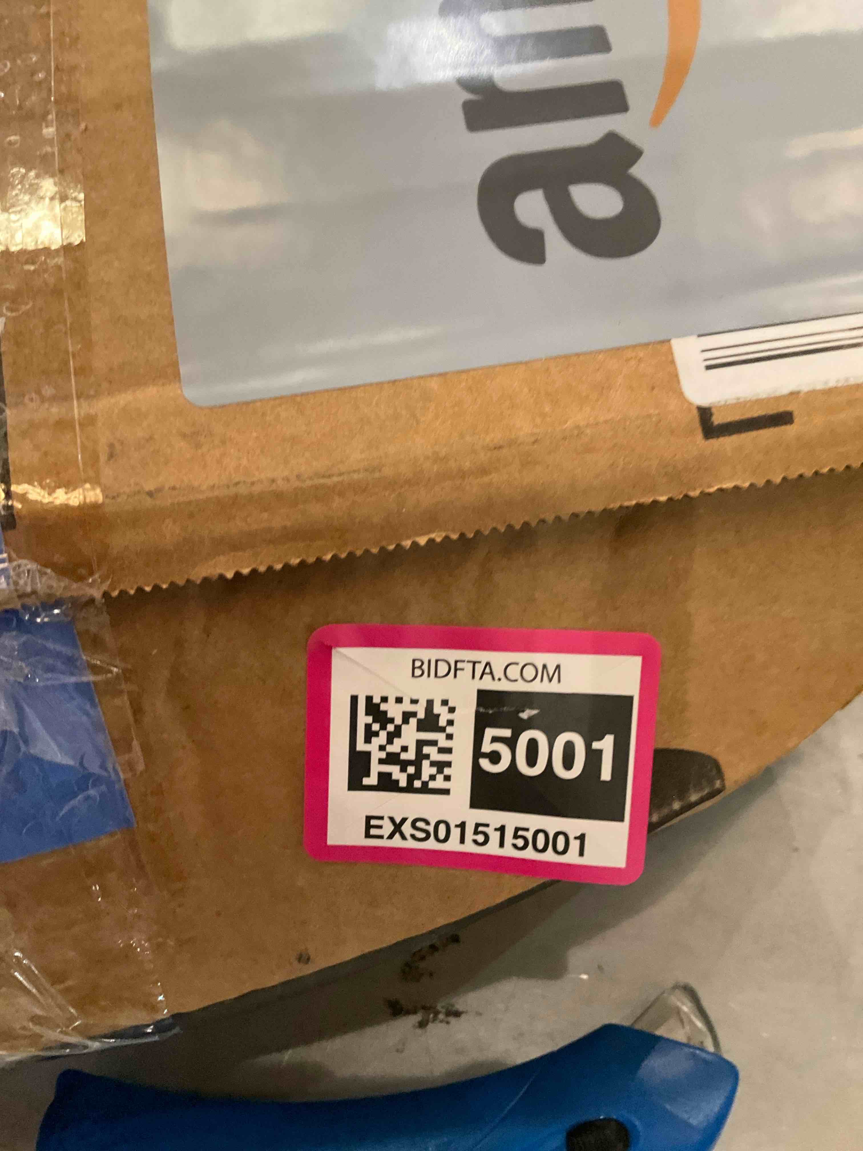 https://s3.amazonaws.com/lotting-images-prod/BargainHunt/EXS01515001_1716230620235.jpeg