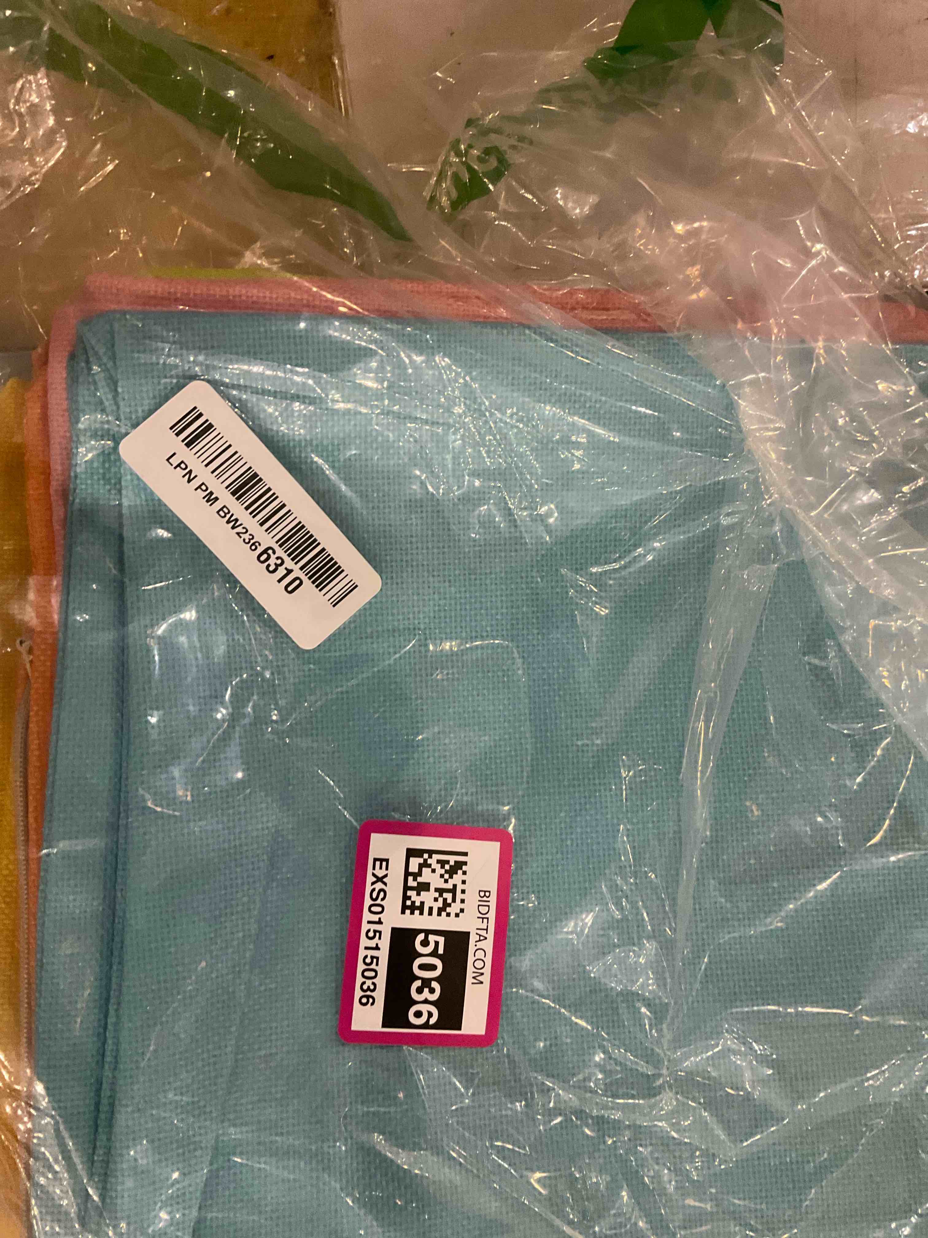 8Pcs 18 x 18 Inch Decorative Throw Pillow Covers Rainbow Mix Color Pillow Cases Colorful Square Cushion Covers with Hidden Zipper for Couch Sofa Bedroom Patio Balcony,Linen Material(Covers Only)