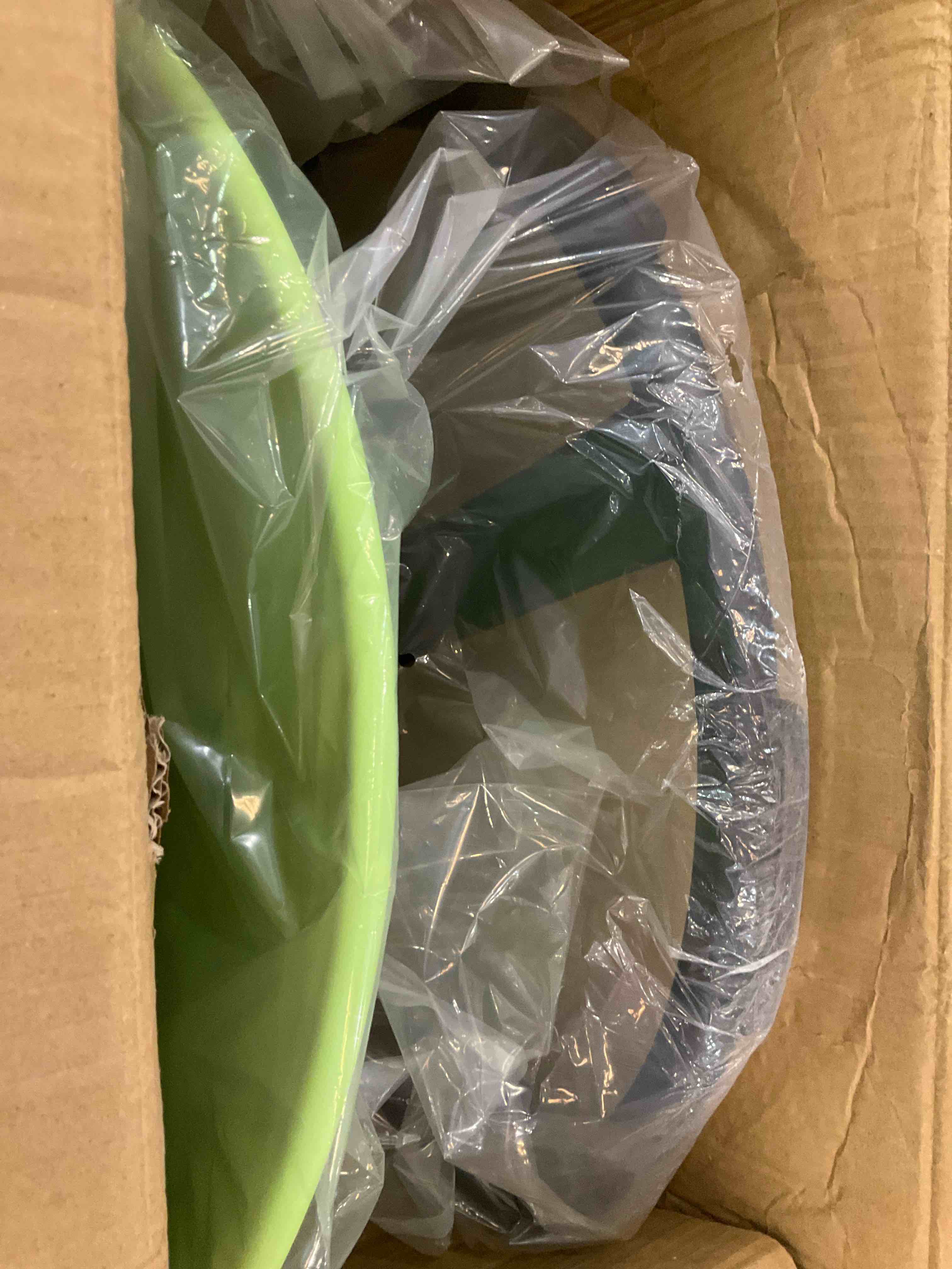https://s3.amazonaws.com/lotting-images-prod/BargainHunt/EXS01515121_1716311860591.jpeg