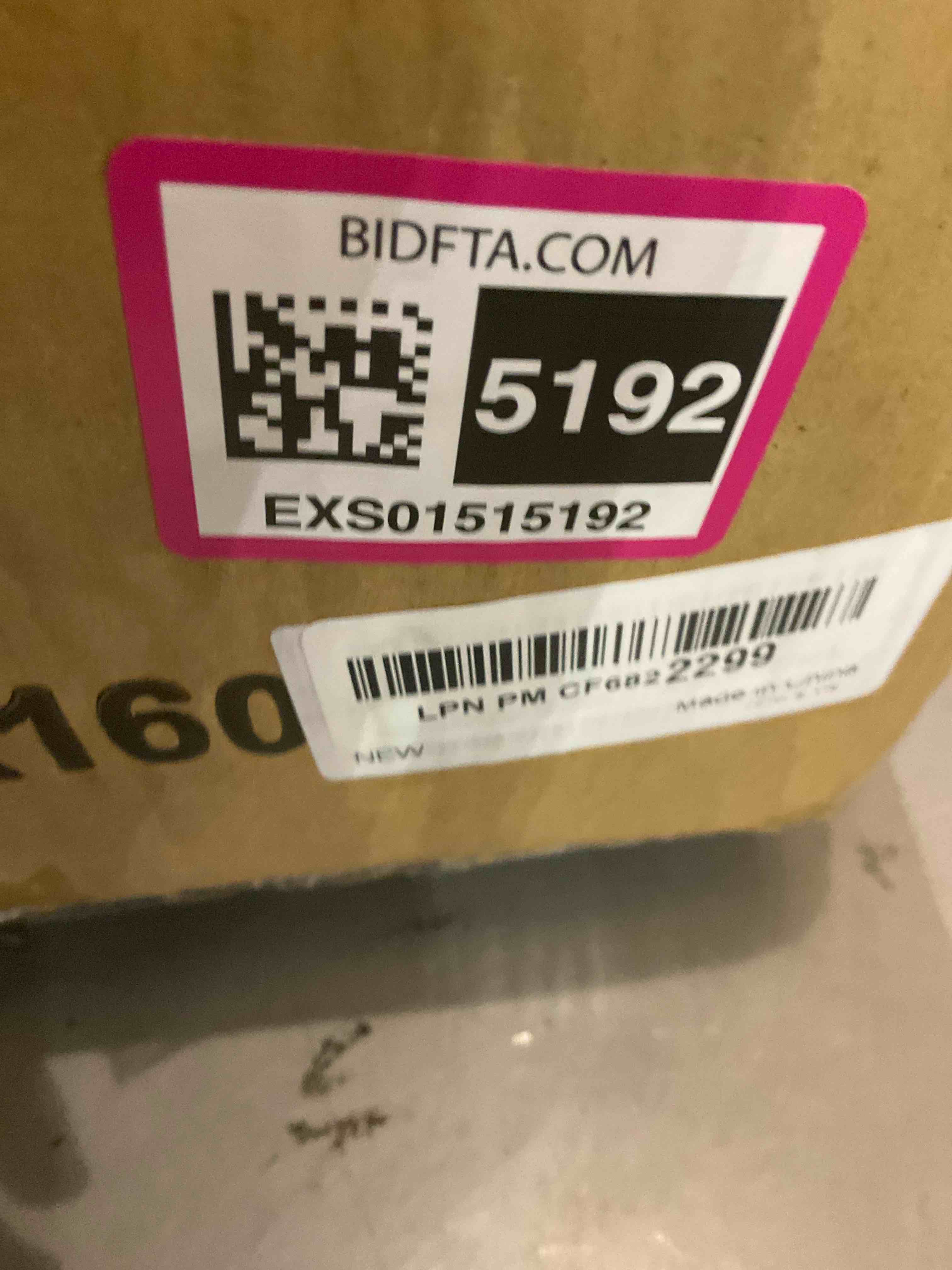 https://s3.amazonaws.com/lotting-images-prod/BargainHunt/EXS01515192_1716384583130.jpeg