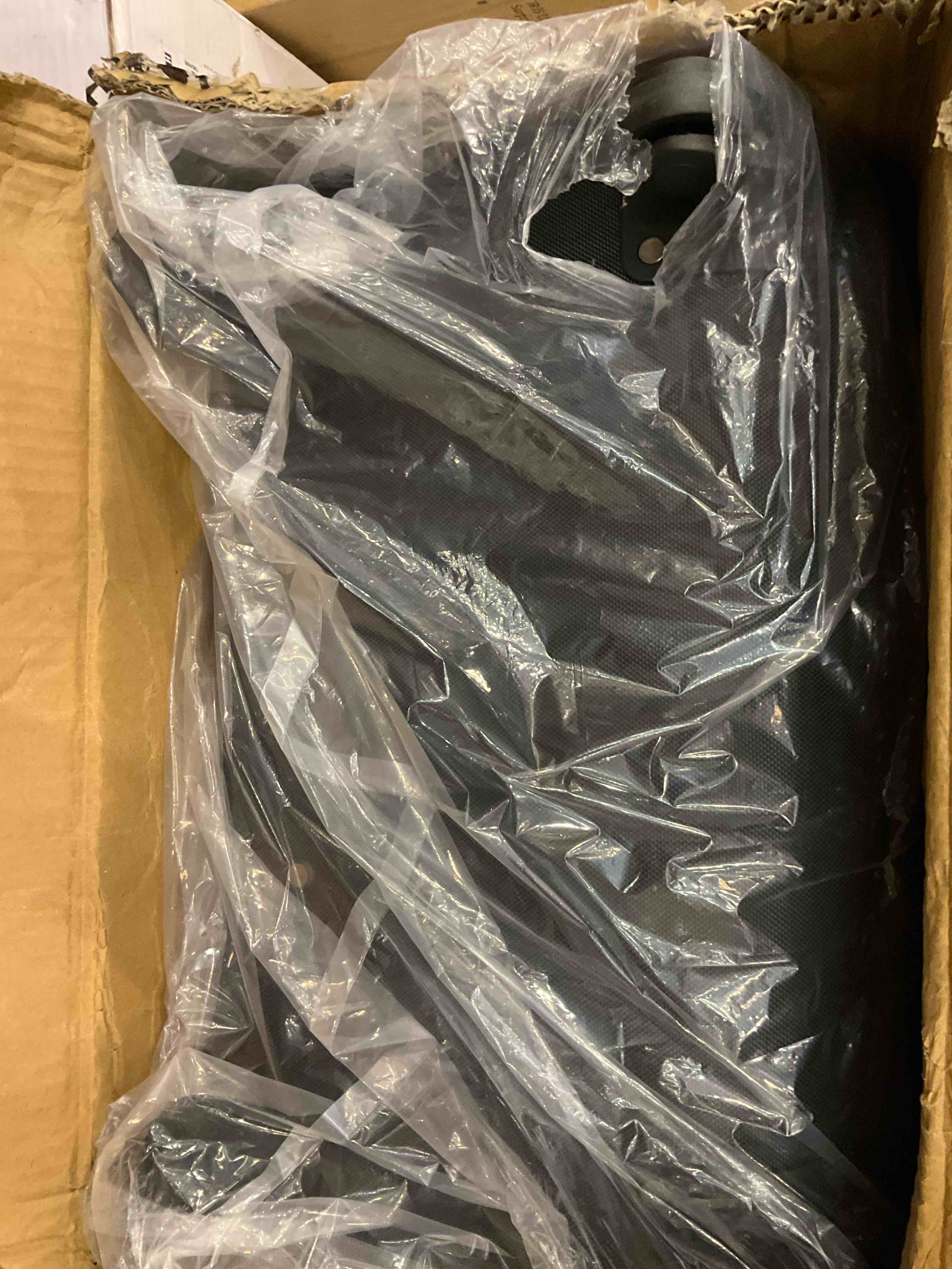 https://s3.amazonaws.com/lotting-images-prod/BargainHunt/EXS01515253_1716398325989.jpeg