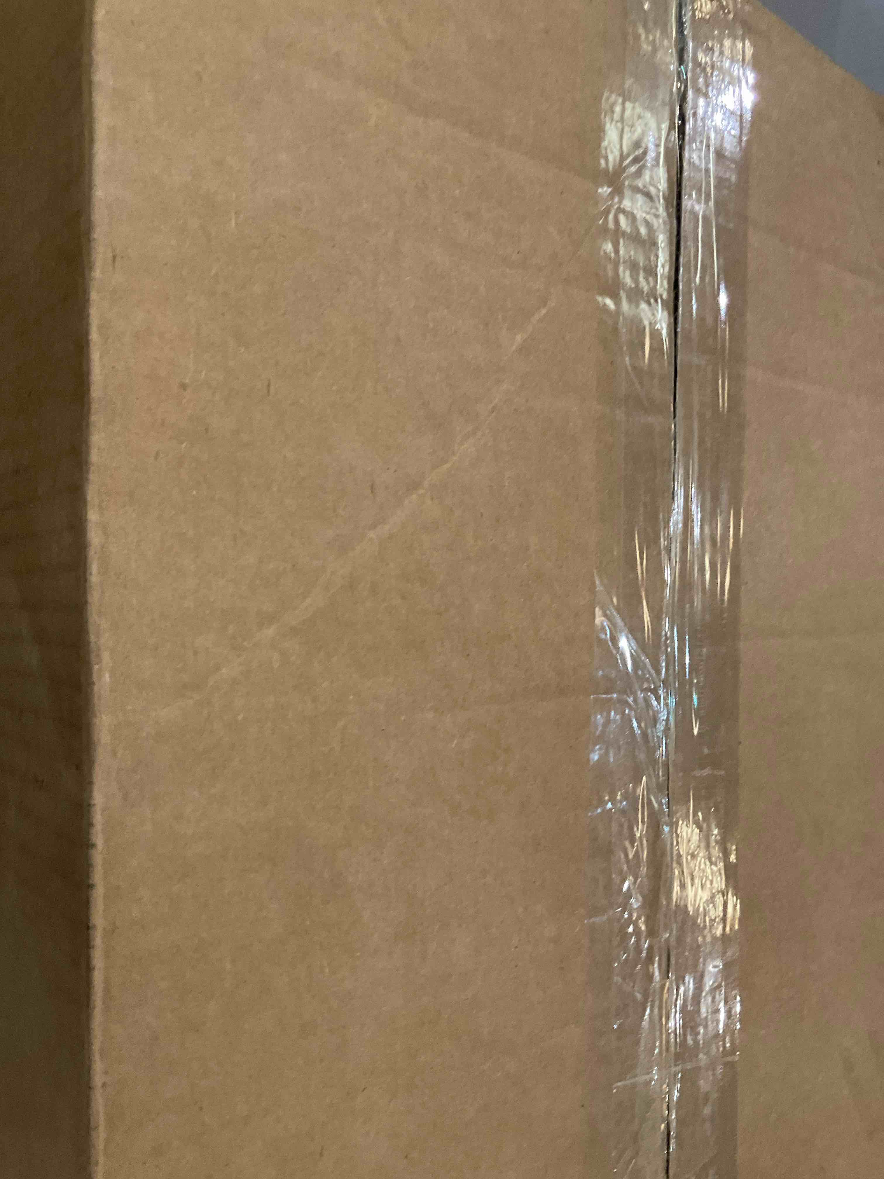 https://s3.amazonaws.com/lotting-images-prod/BargainHunt/EXS01515256_1716399640067.jpeg