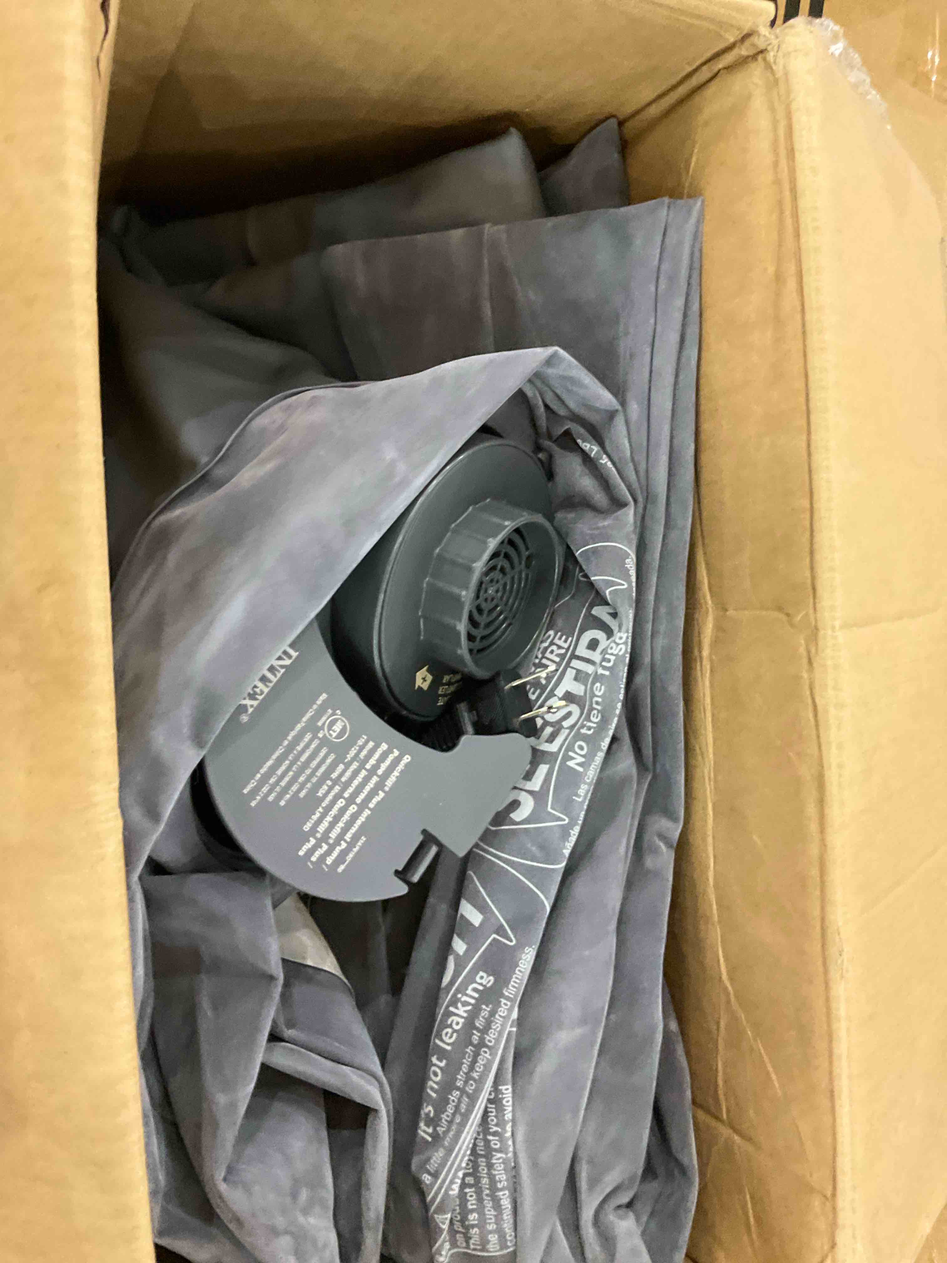 https://s3.amazonaws.com/lotting-images-prod/BargainHunt/EXS01515381_1716491081340.jpeg