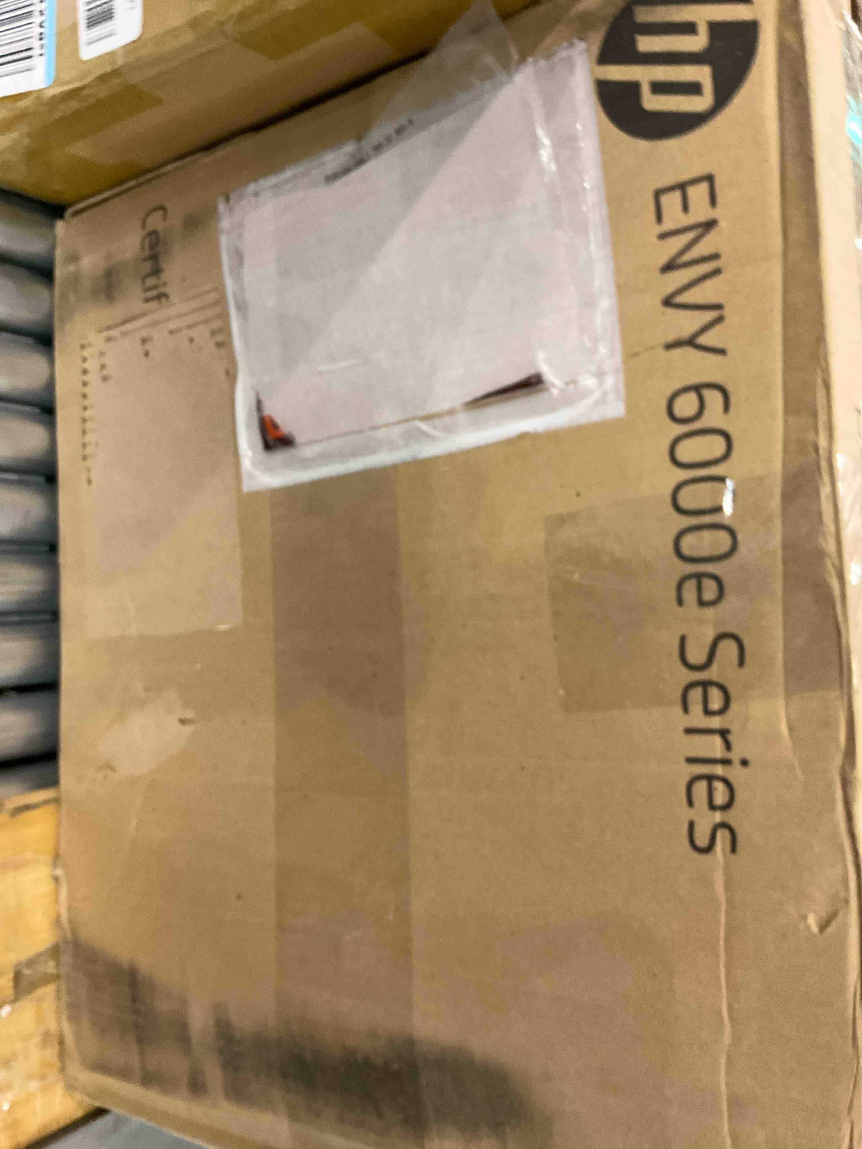 https://s3.amazonaws.com/lotting-images-prod/BargainHunt/EXS01515384_1716549682521.jpeg