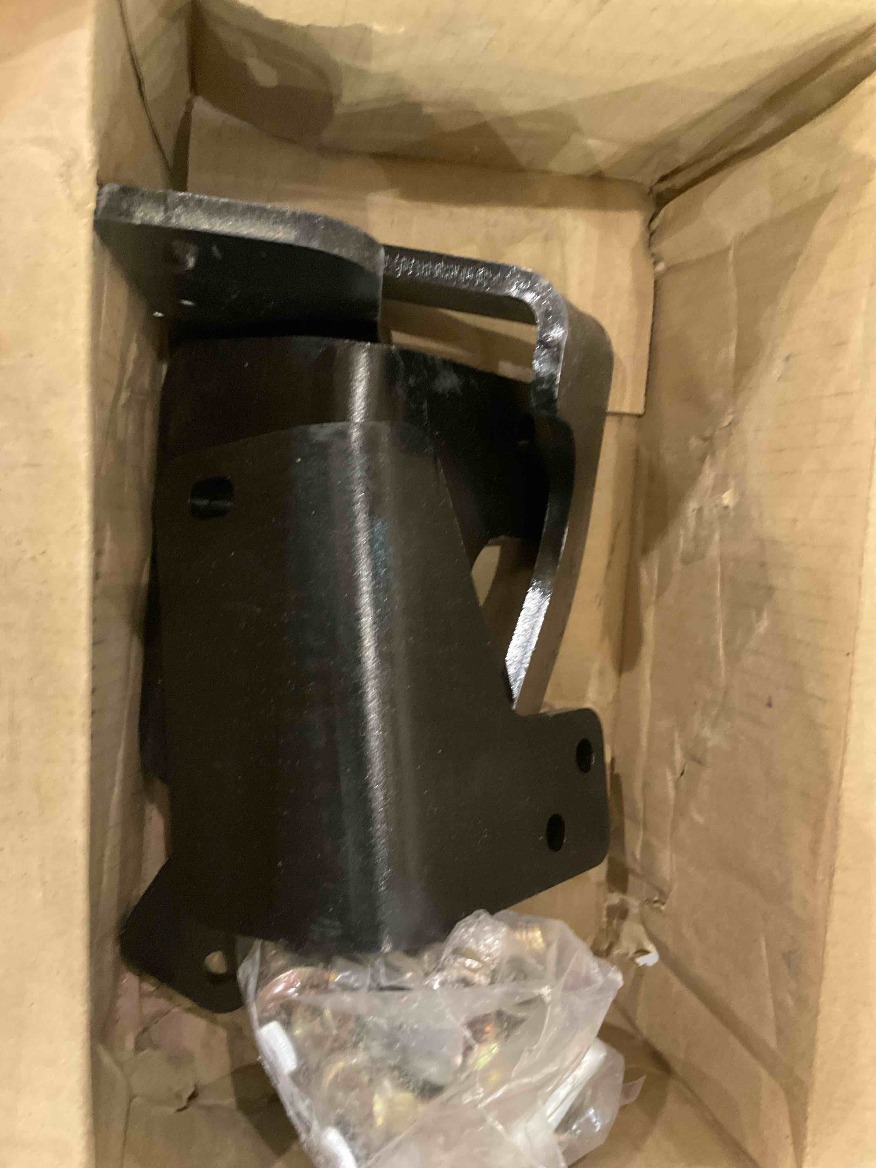 https://s3.amazonaws.com/lotting-images-prod/BargainHunt/EXS01515395_1716552164561.jpeg