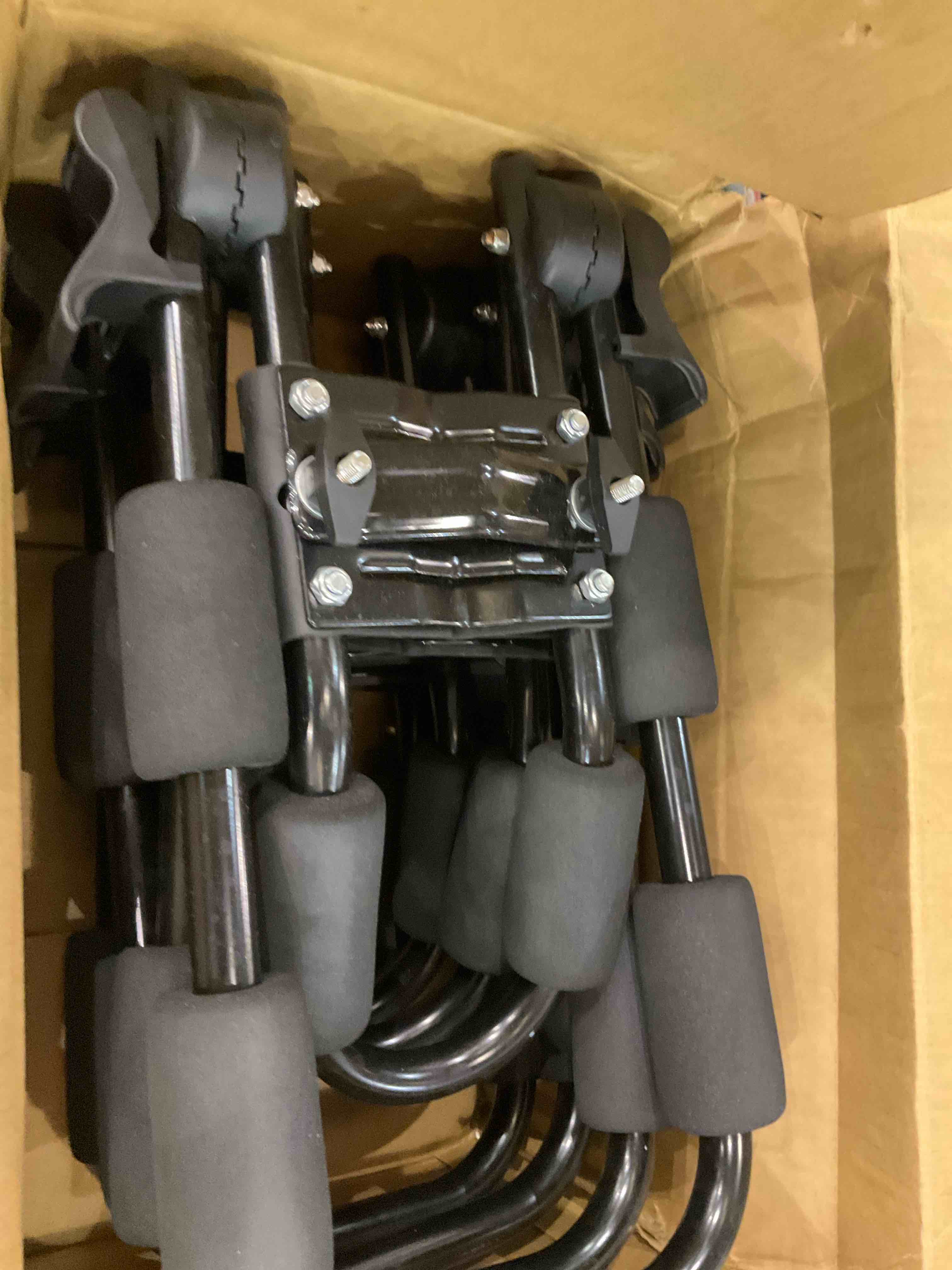https://s3.amazonaws.com/lotting-images-prod/BargainHunt/EXS01515435_1716565411590.jpeg