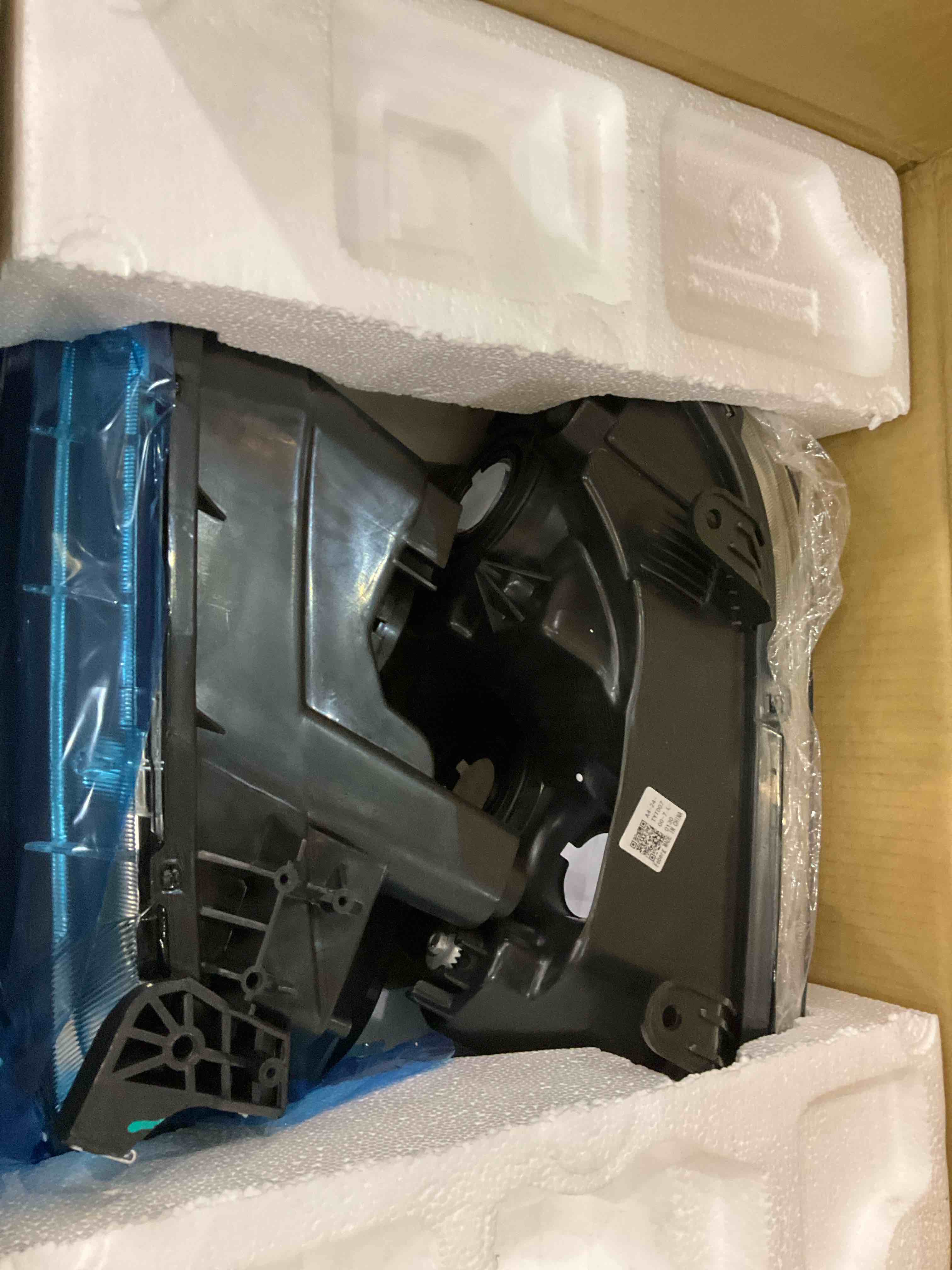 https://s3.amazonaws.com/lotting-images-prod/BargainHunt/EXS01515461_1716897692623.jpeg