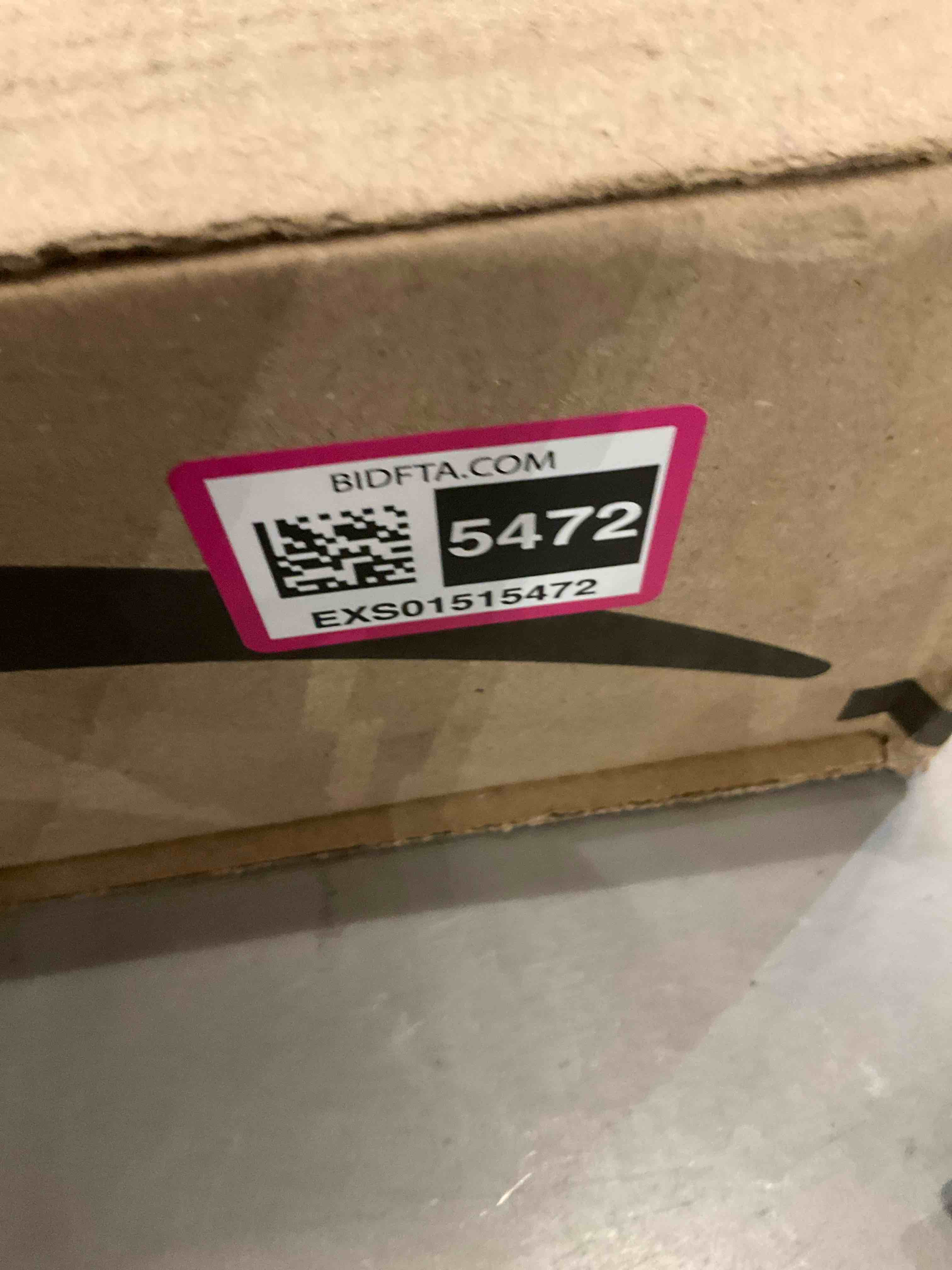 https://s3.amazonaws.com/lotting-images-prod/BargainHunt/EXS01515472_1716900803347.jpeg