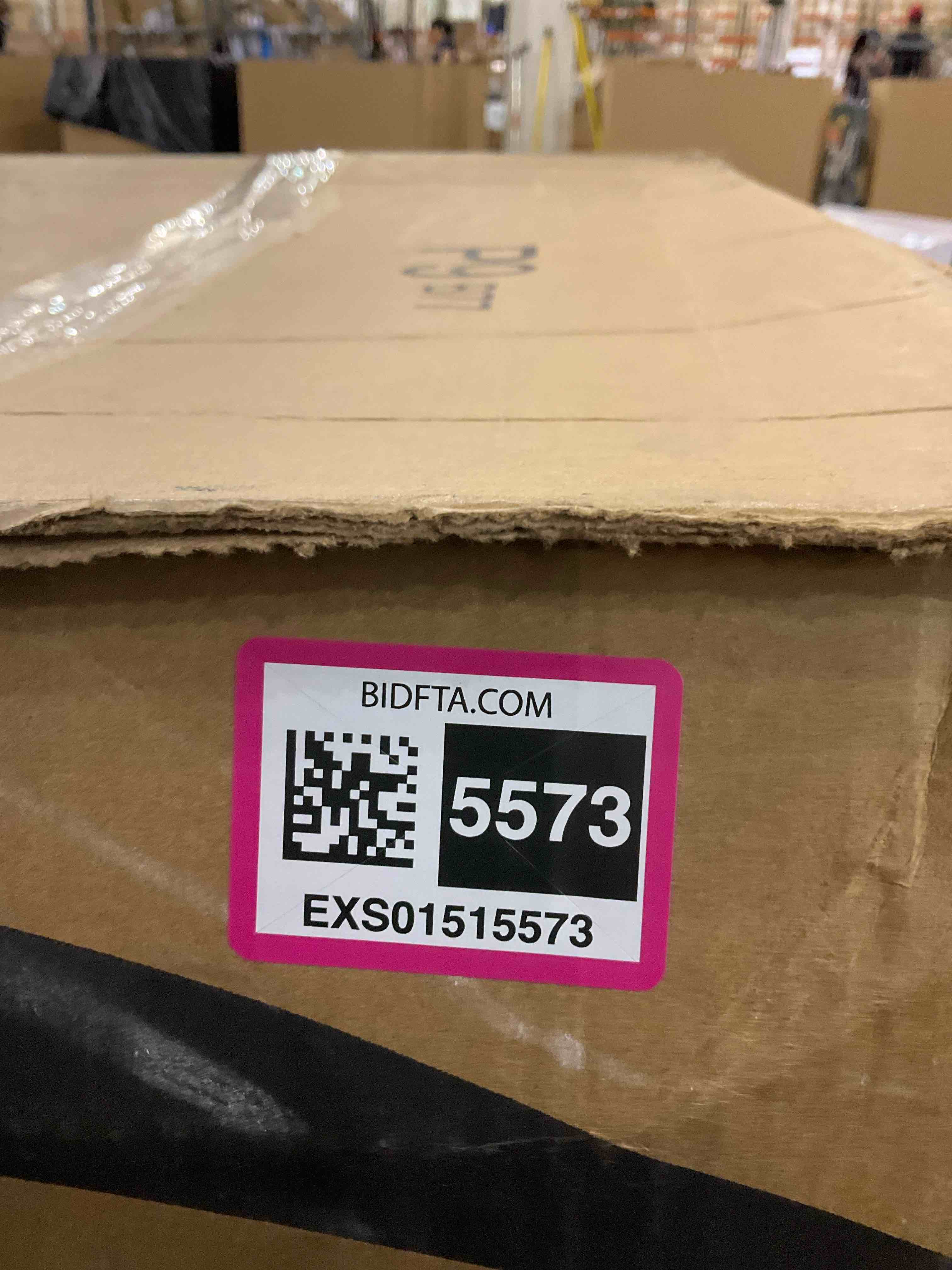https://s3.amazonaws.com/lotting-images-prod/BargainHunt/EXS01515573_1716378125683.jpeg