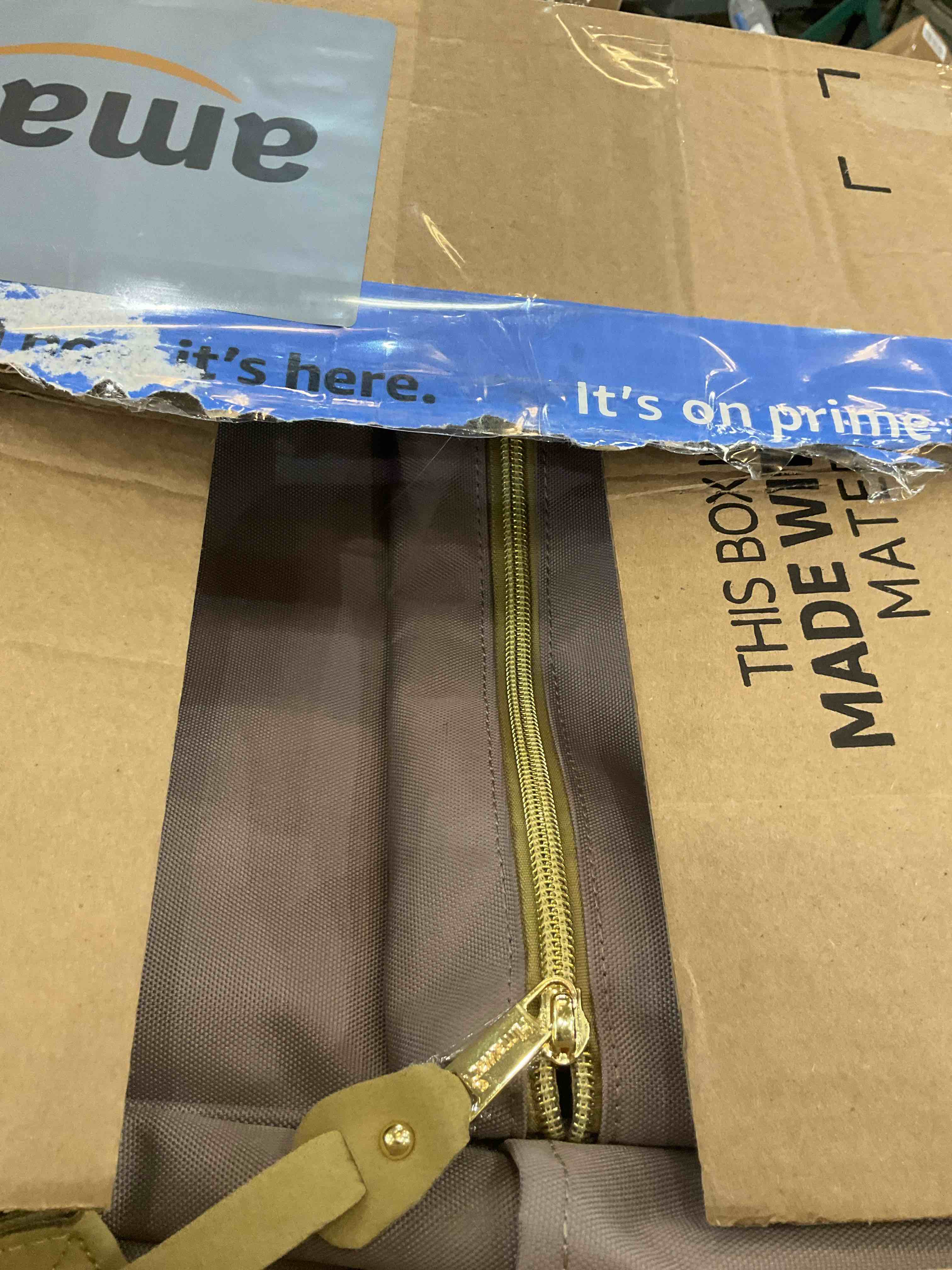 https://s3.amazonaws.com/lotting-images-prod/BargainHunt/EXS01515651_1716390682297.jpeg