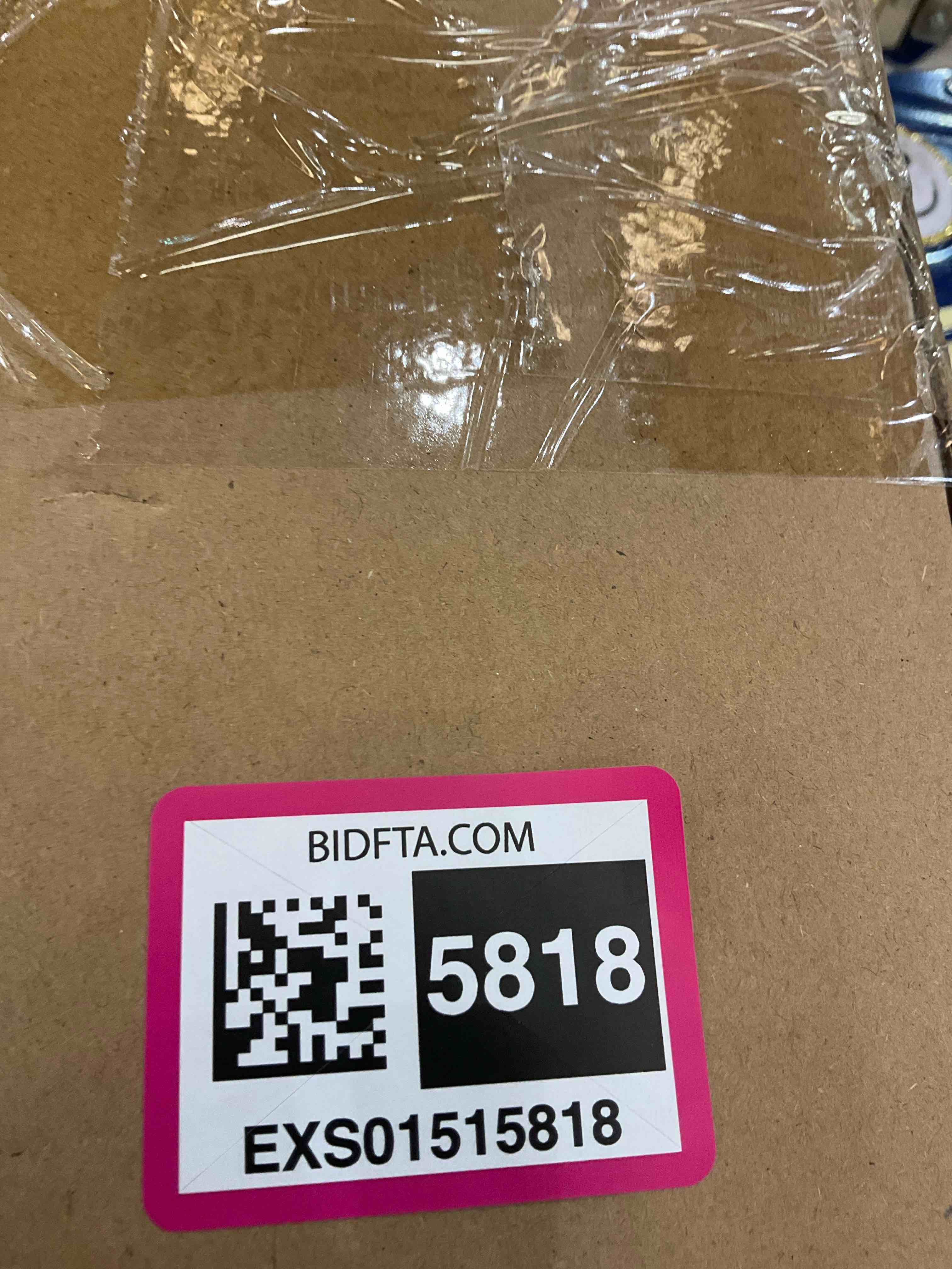https://s3.amazonaws.com/lotting-images-prod/BargainHunt/EXS01515818_1716474216983.jpeg