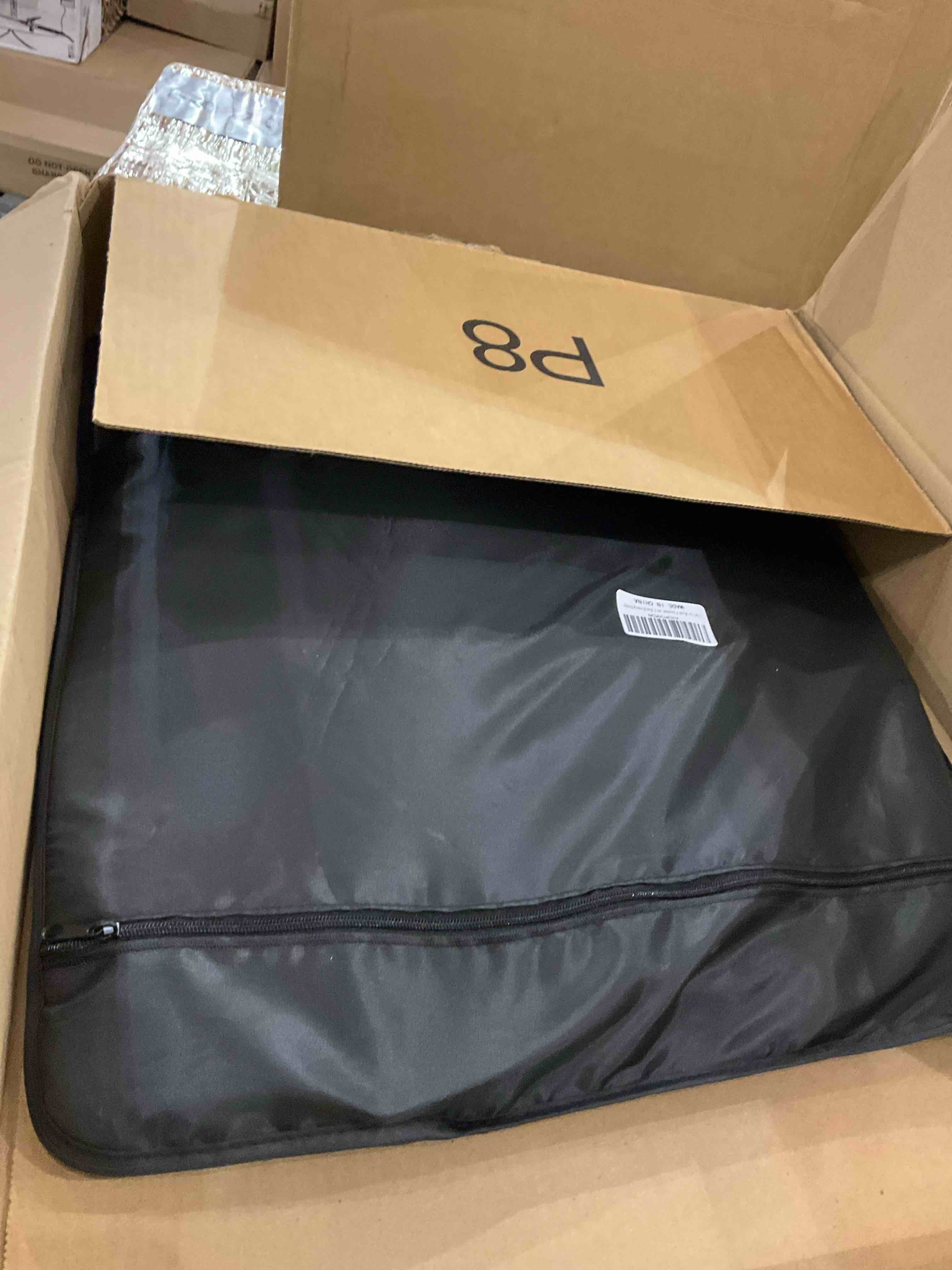 https://s3.amazonaws.com/lotting-images-prod/BargainHunt/EXS01515937_1716551140404.jpeg