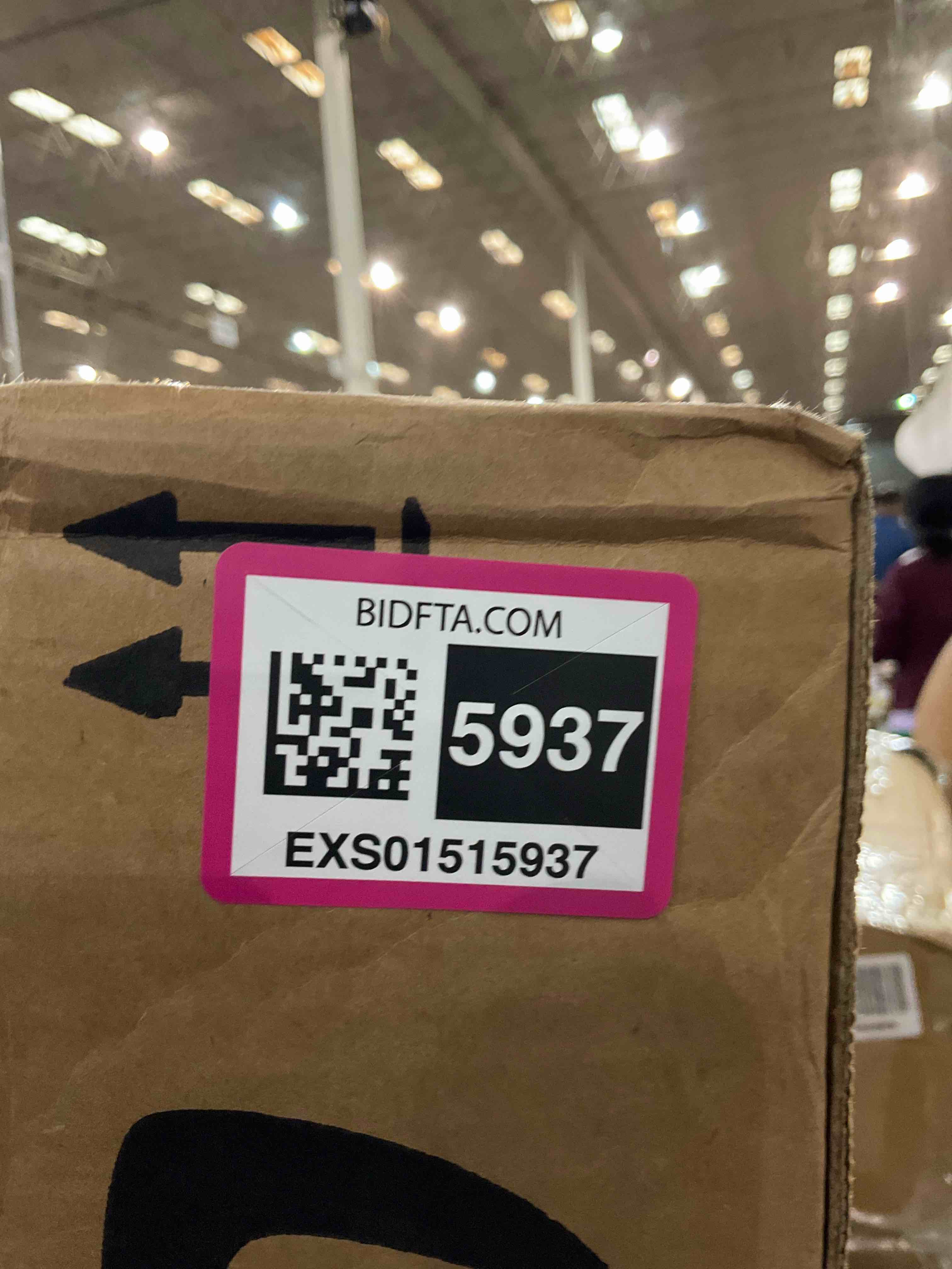https://s3.amazonaws.com/lotting-images-prod/BargainHunt/EXS01515937_1716551168022.jpeg