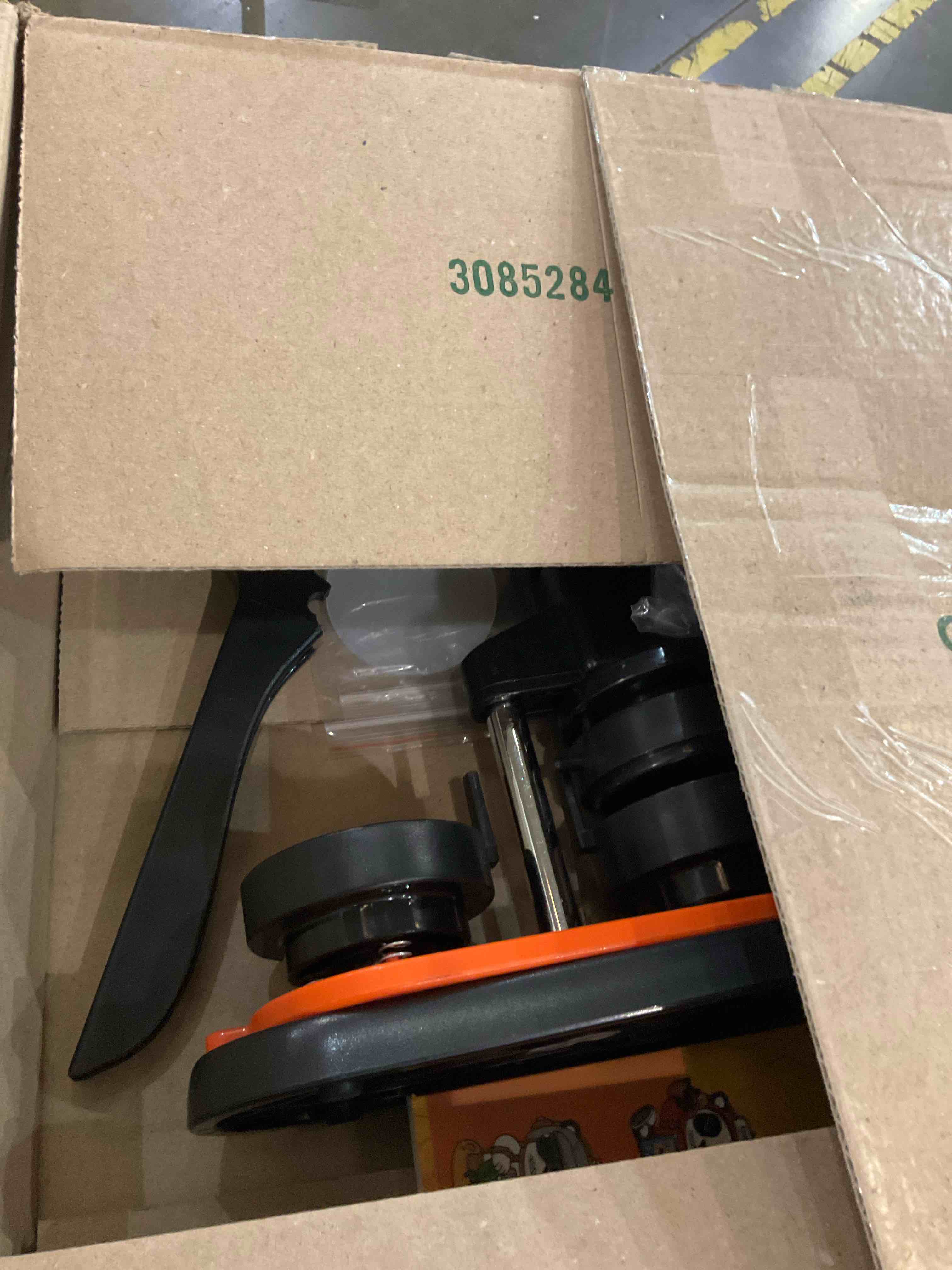 https://s3.amazonaws.com/lotting-images-prod/BargainHunt/EXS01515948_1716552485059.jpeg