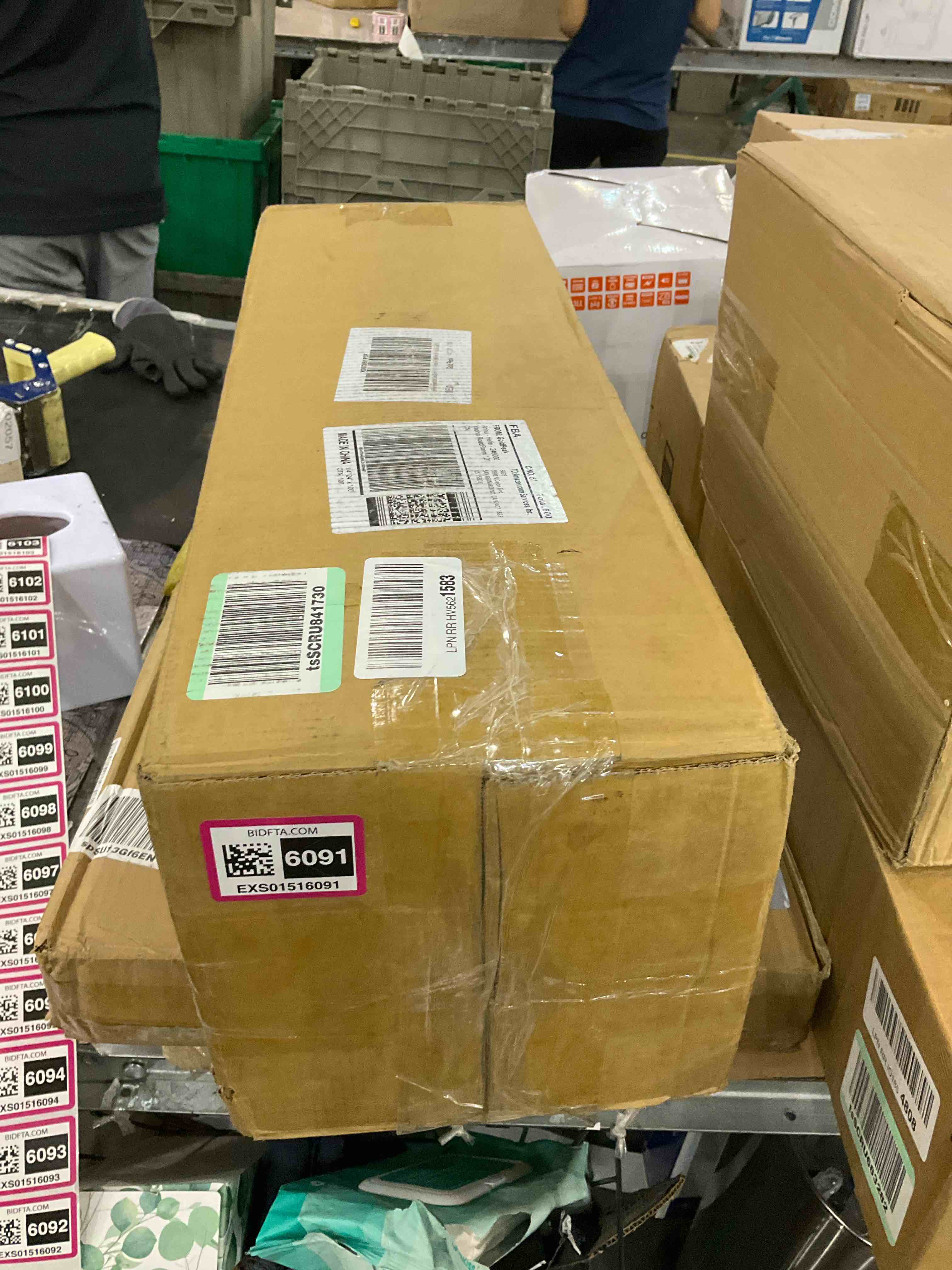 https://s3.amazonaws.com/lotting-images-prod/BargainHunt/EXS01516091_1716562790127.jpeg