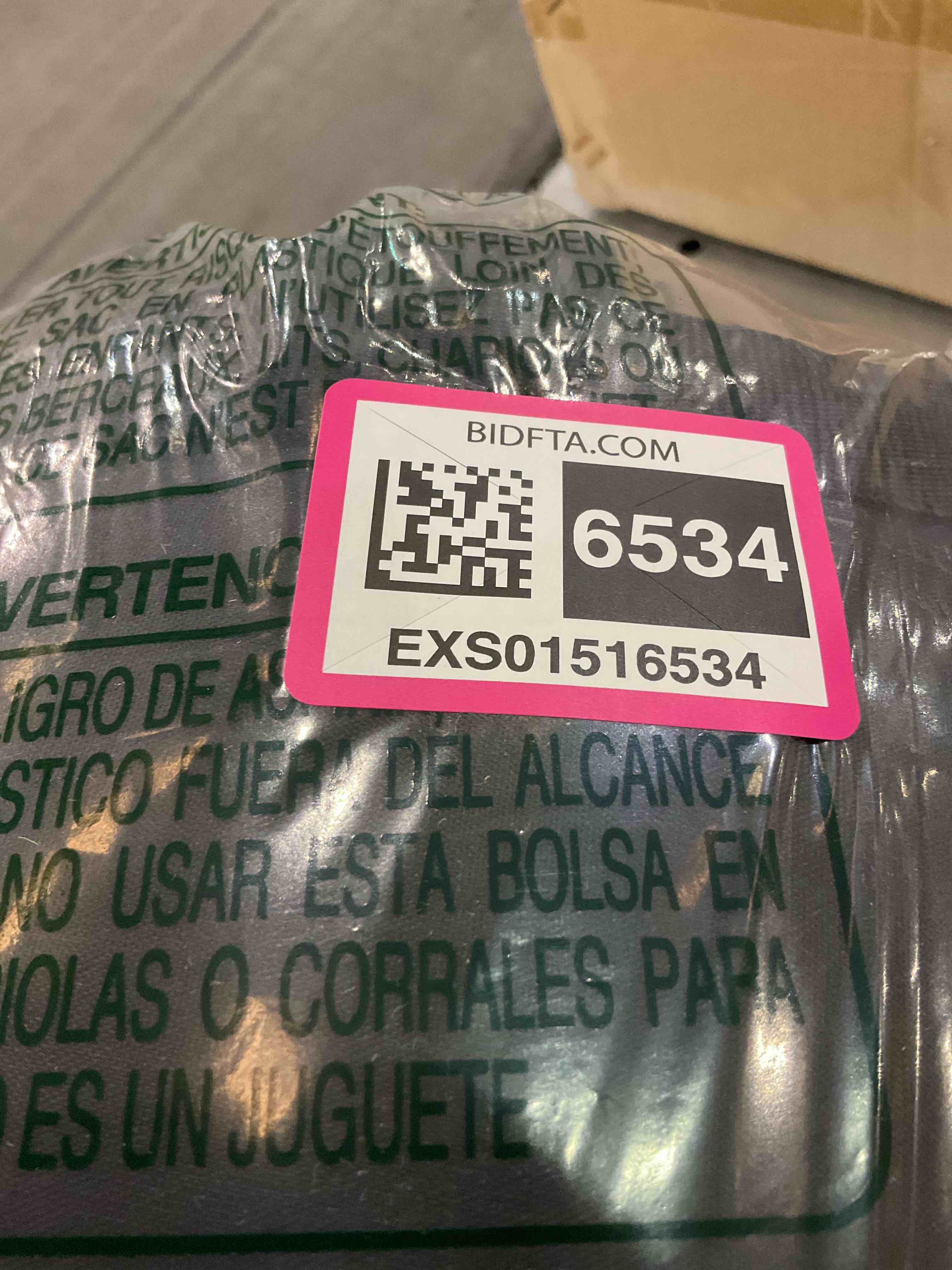 https://s3.amazonaws.com/lotting-images-prod/BargainHunt/EXS01516534_1716294849752.jpeg