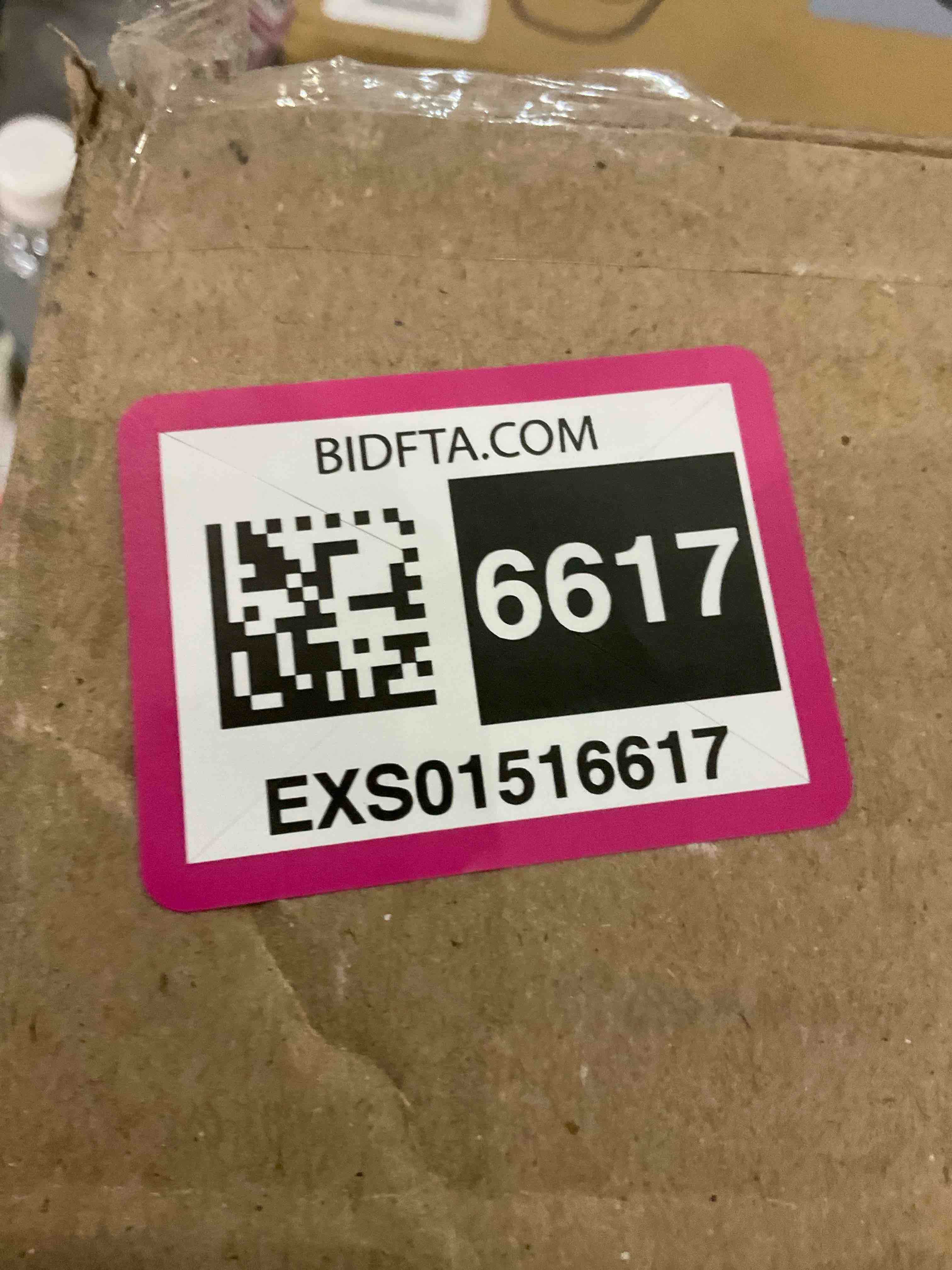 https://s3.amazonaws.com/lotting-images-prod/BargainHunt/EXS01516617_1716377652083.jpeg