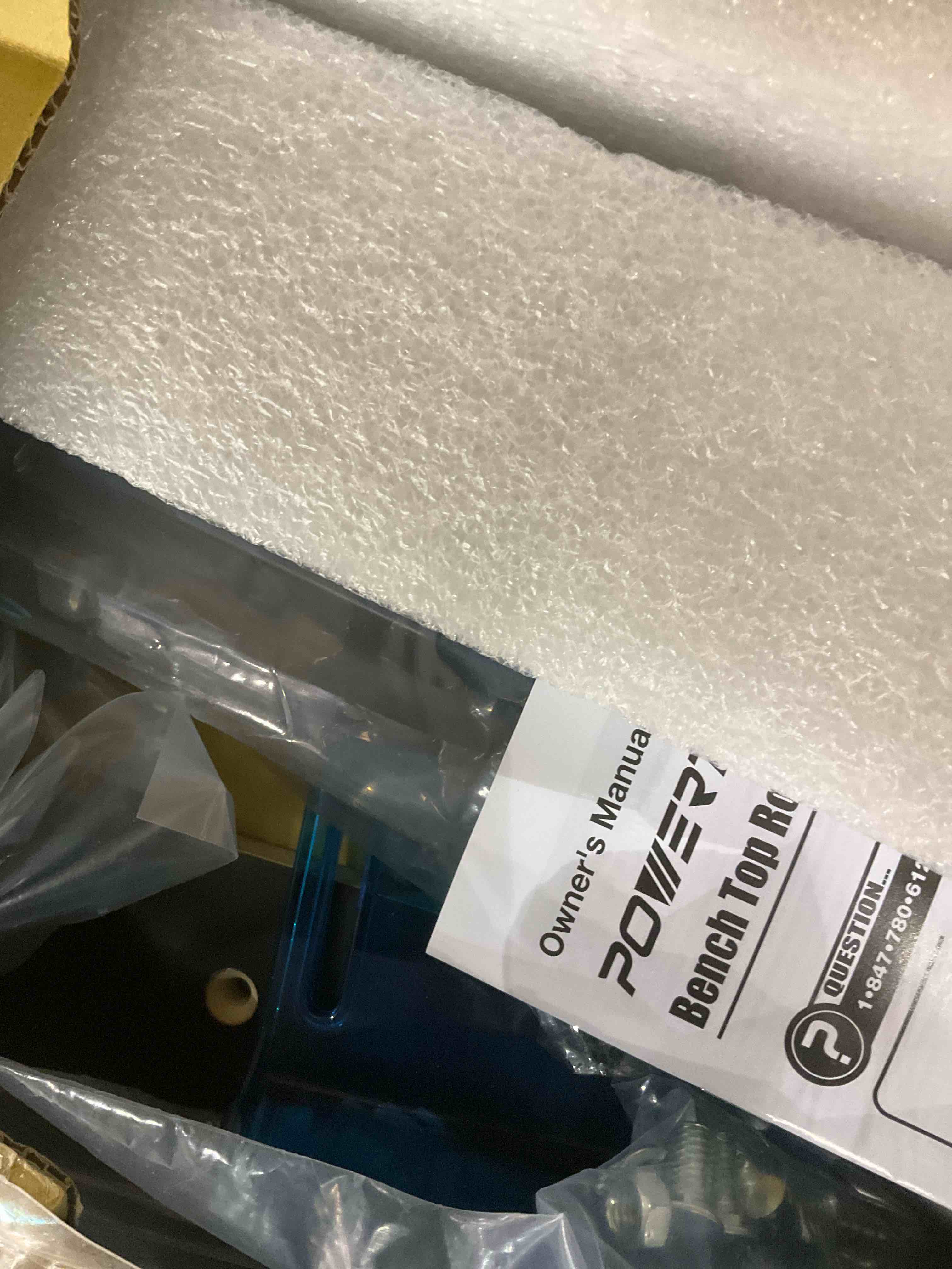 https://s3.amazonaws.com/lotting-images-prod/BargainHunt/EXS01516725_1716465001584.jpeg