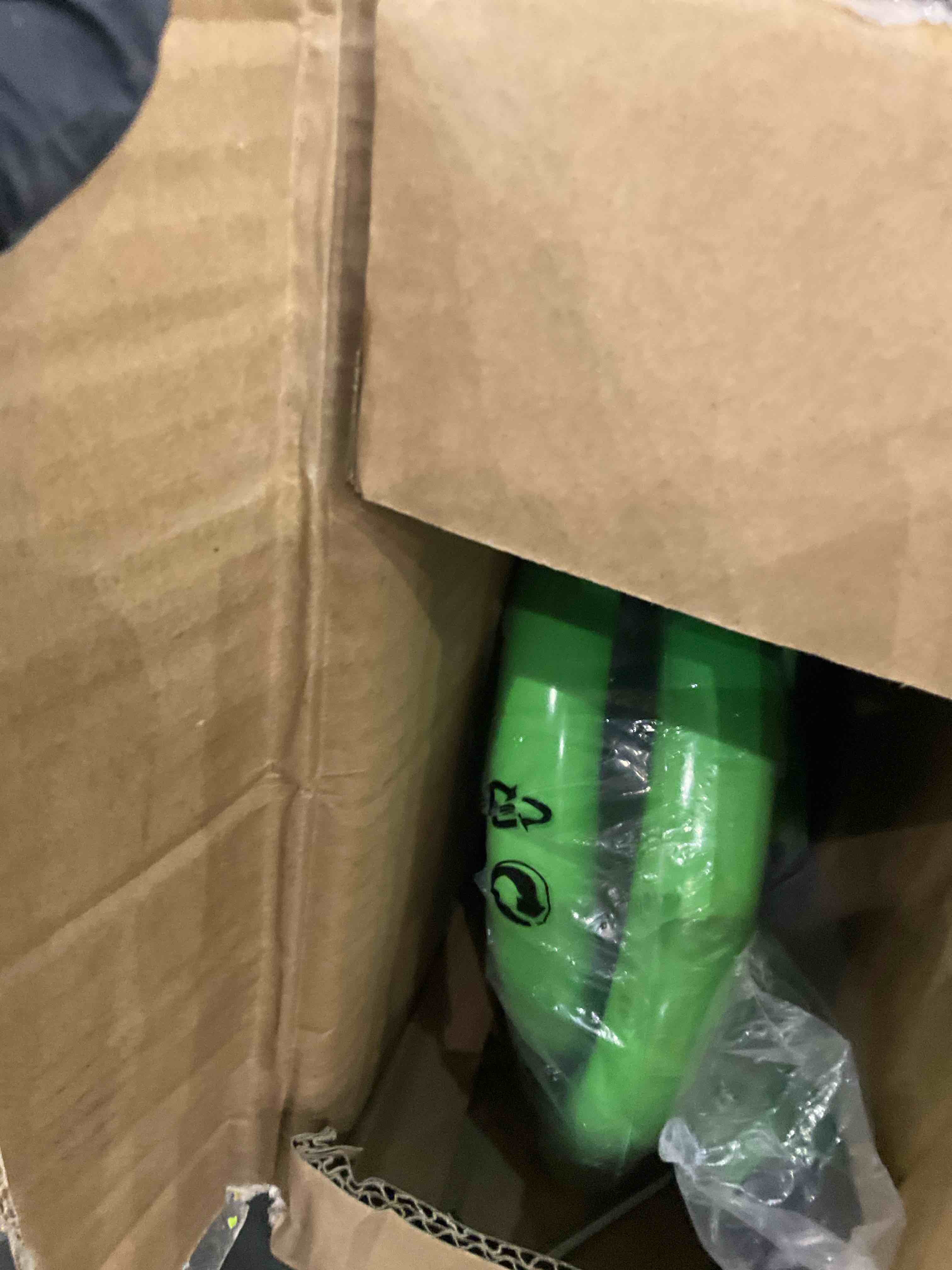 https://s3.amazonaws.com/lotting-images-prod/BargainHunt/EXS01516836_1716550800458.jpeg