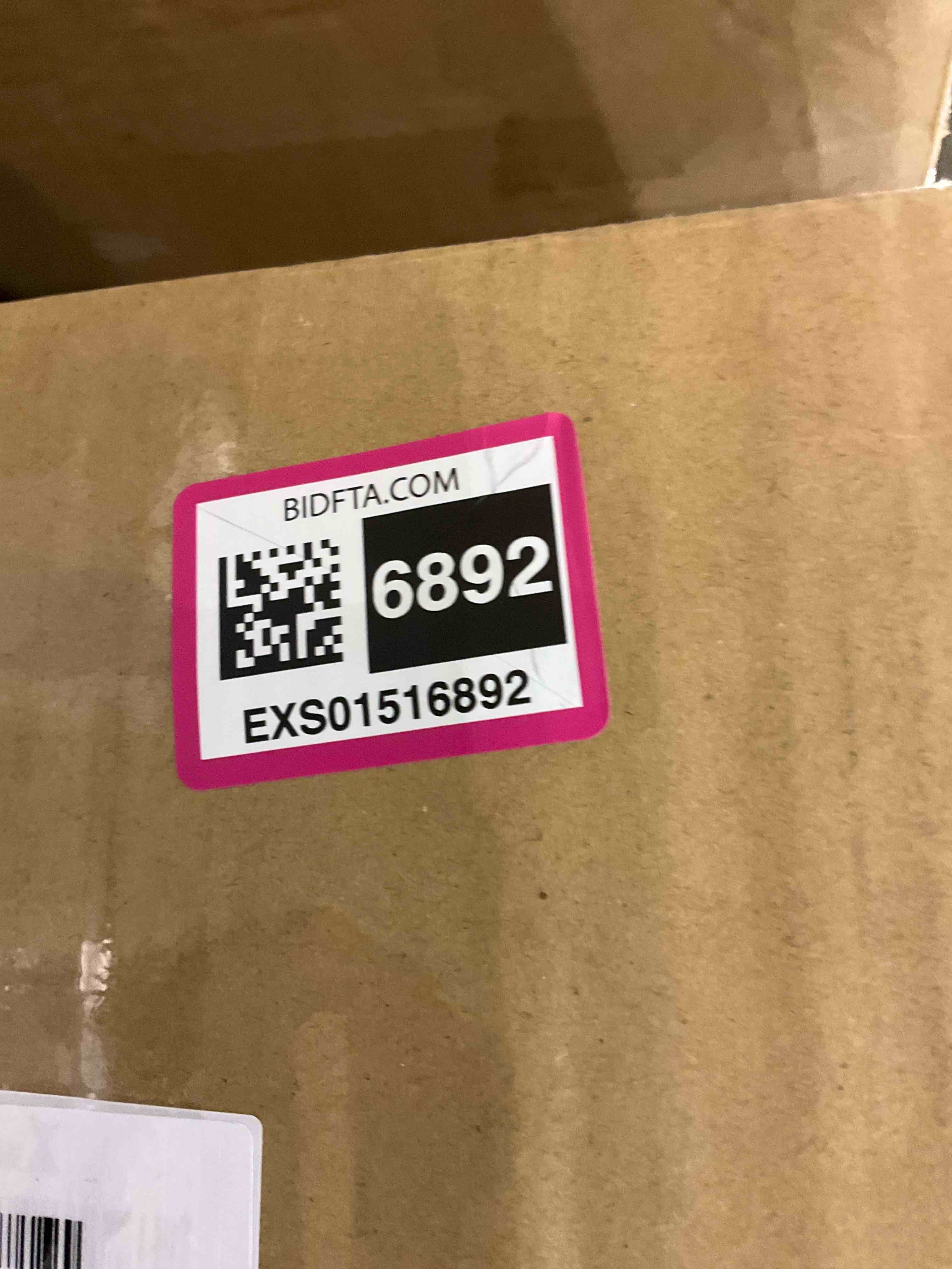 https://s3.amazonaws.com/lotting-images-prod/BargainHunt/EXS01516892_1716564432093.jpeg