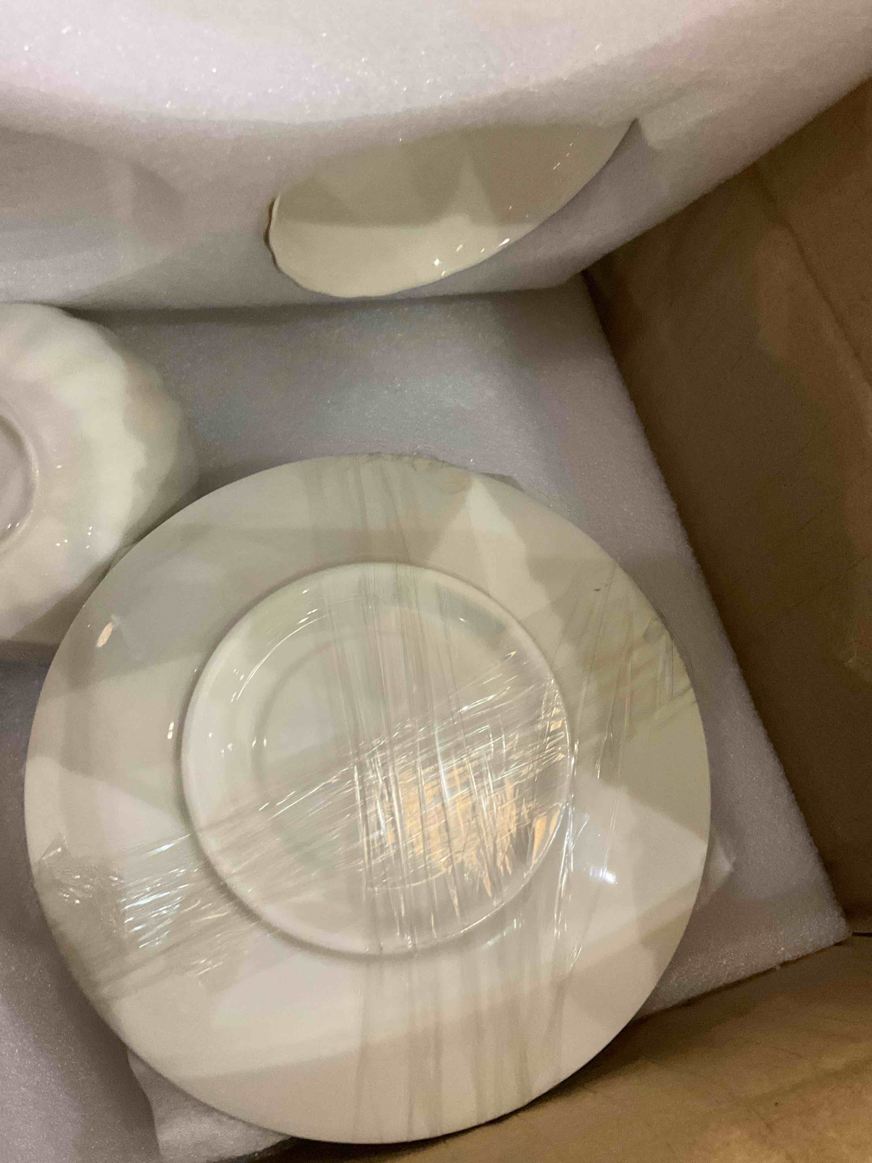 https://s3.amazonaws.com/lotting-images-prod/BargainHunt/EXS01516934_1716900228332.jpeg
