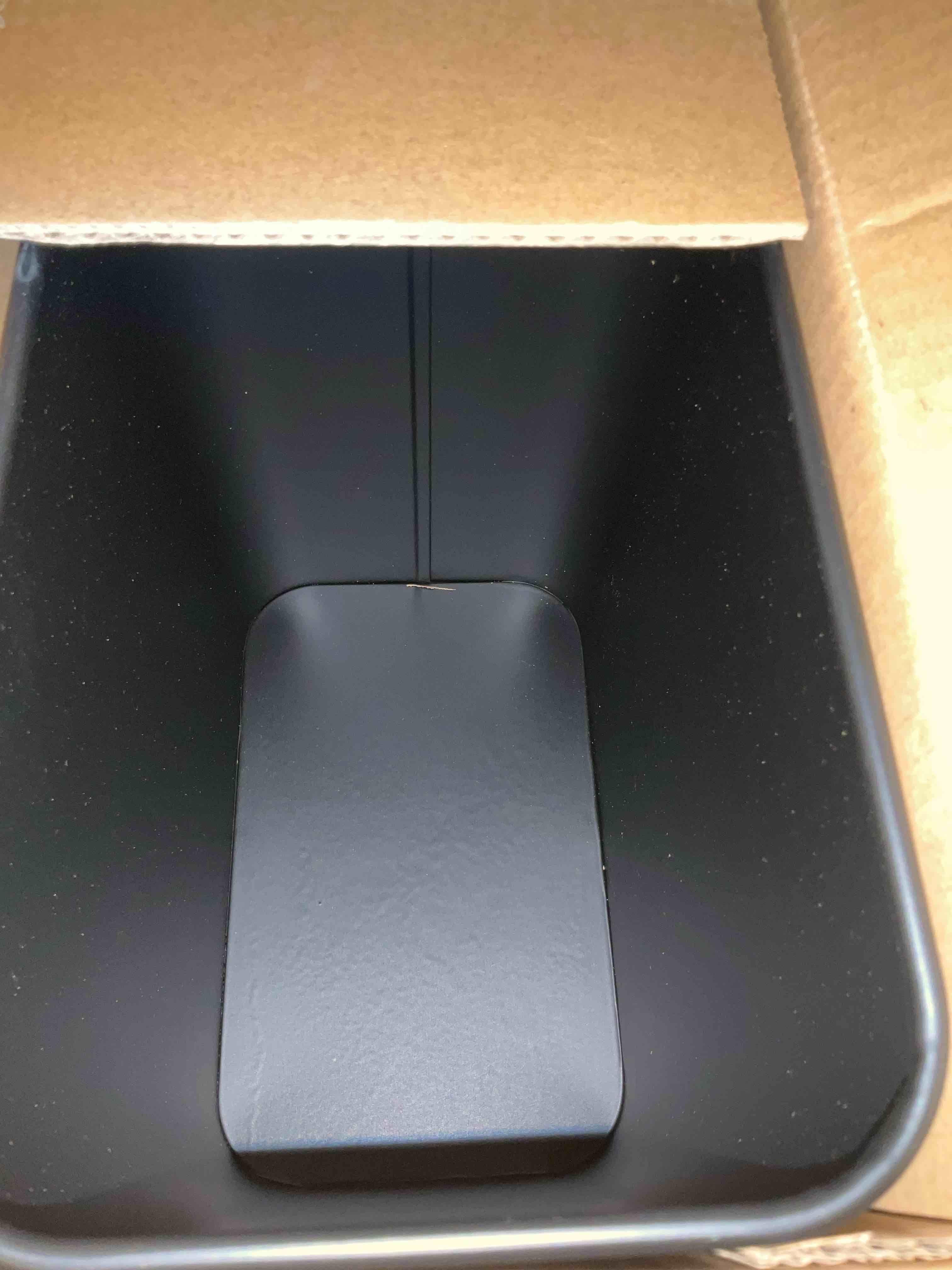 https://s3.amazonaws.com/lotting-images-prod/BargainHunt/EXS01516940_1716903736475.jpeg