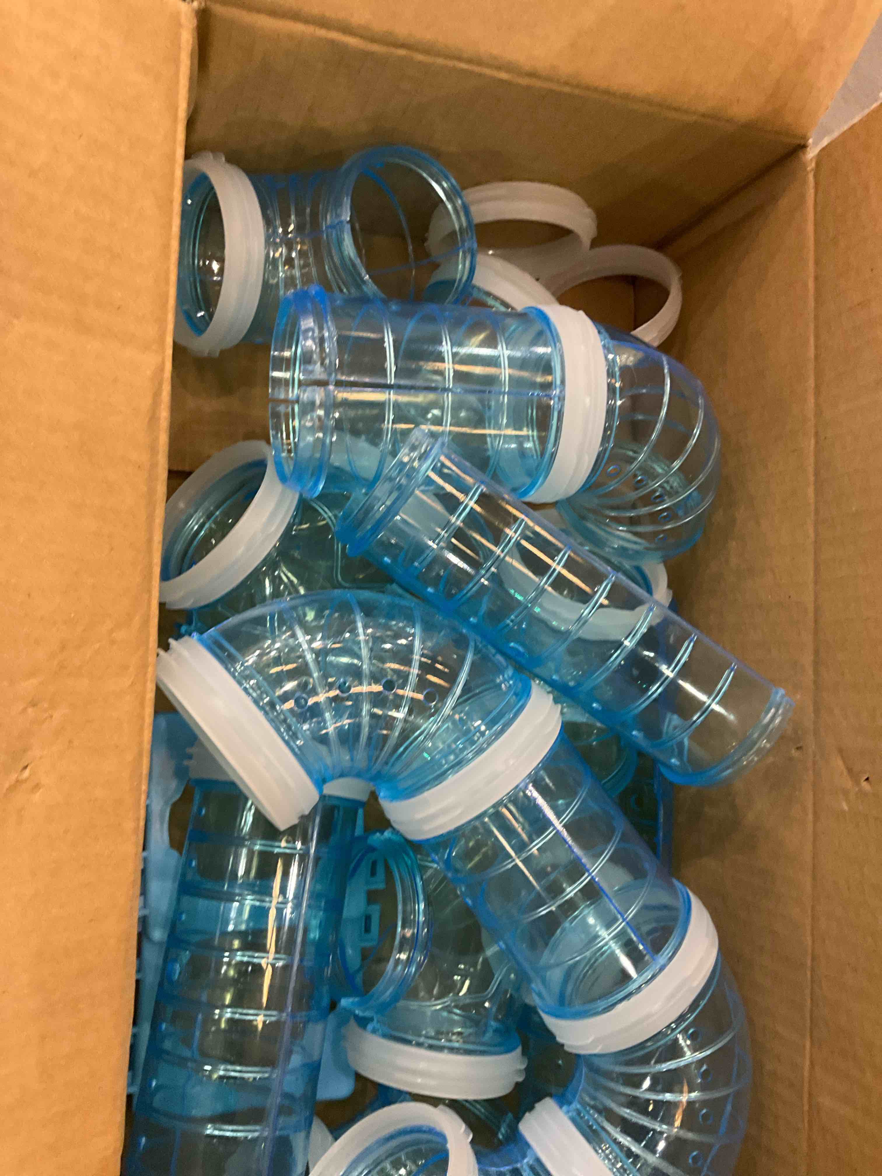 https://s3.amazonaws.com/lotting-images-prod/BargainHunt/EXS01516948_1716904823280.jpeg