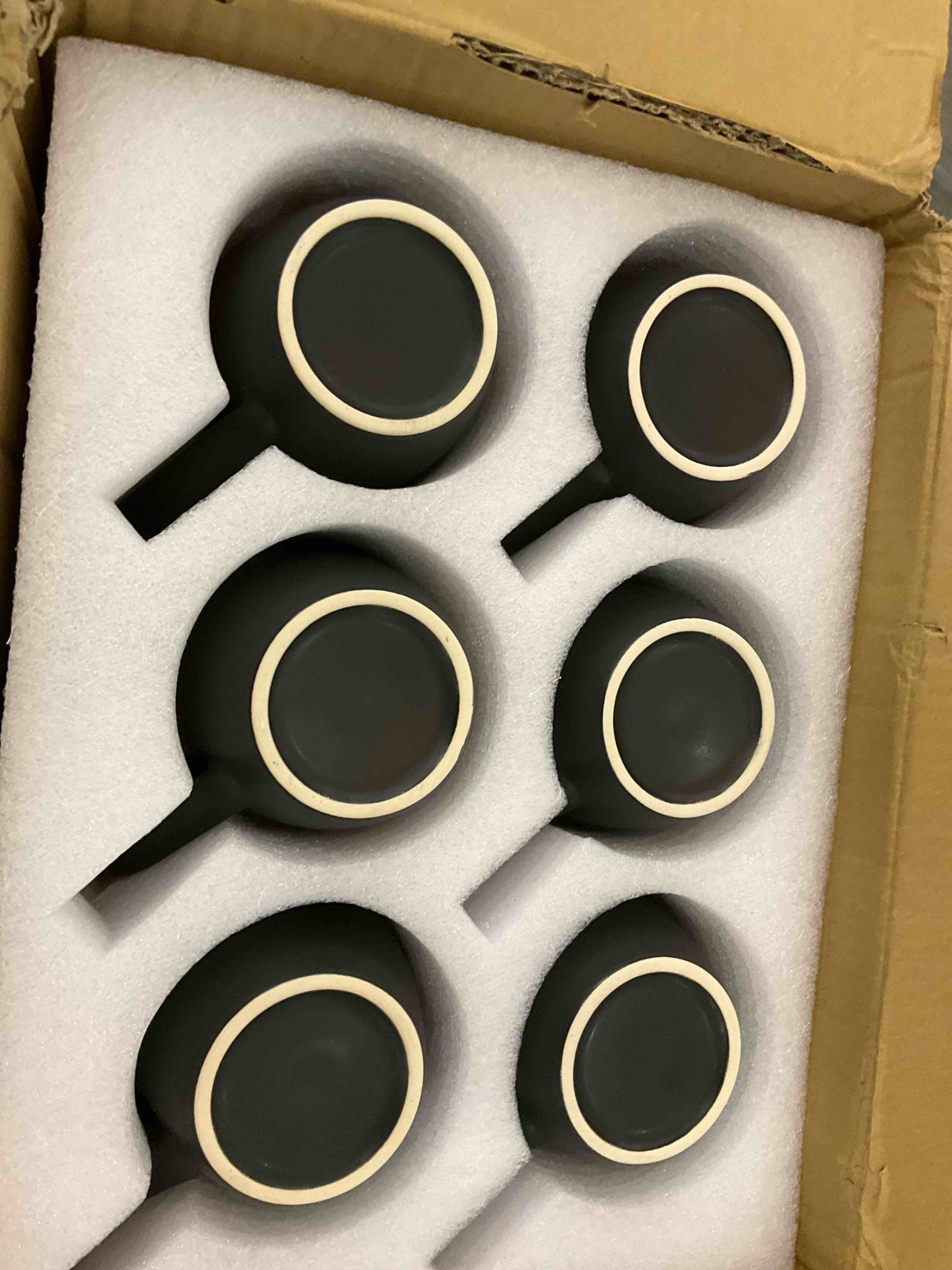 https://s3.amazonaws.com/lotting-images-prod/BargainHunt/EXS01516951_1716905409762.jpeg