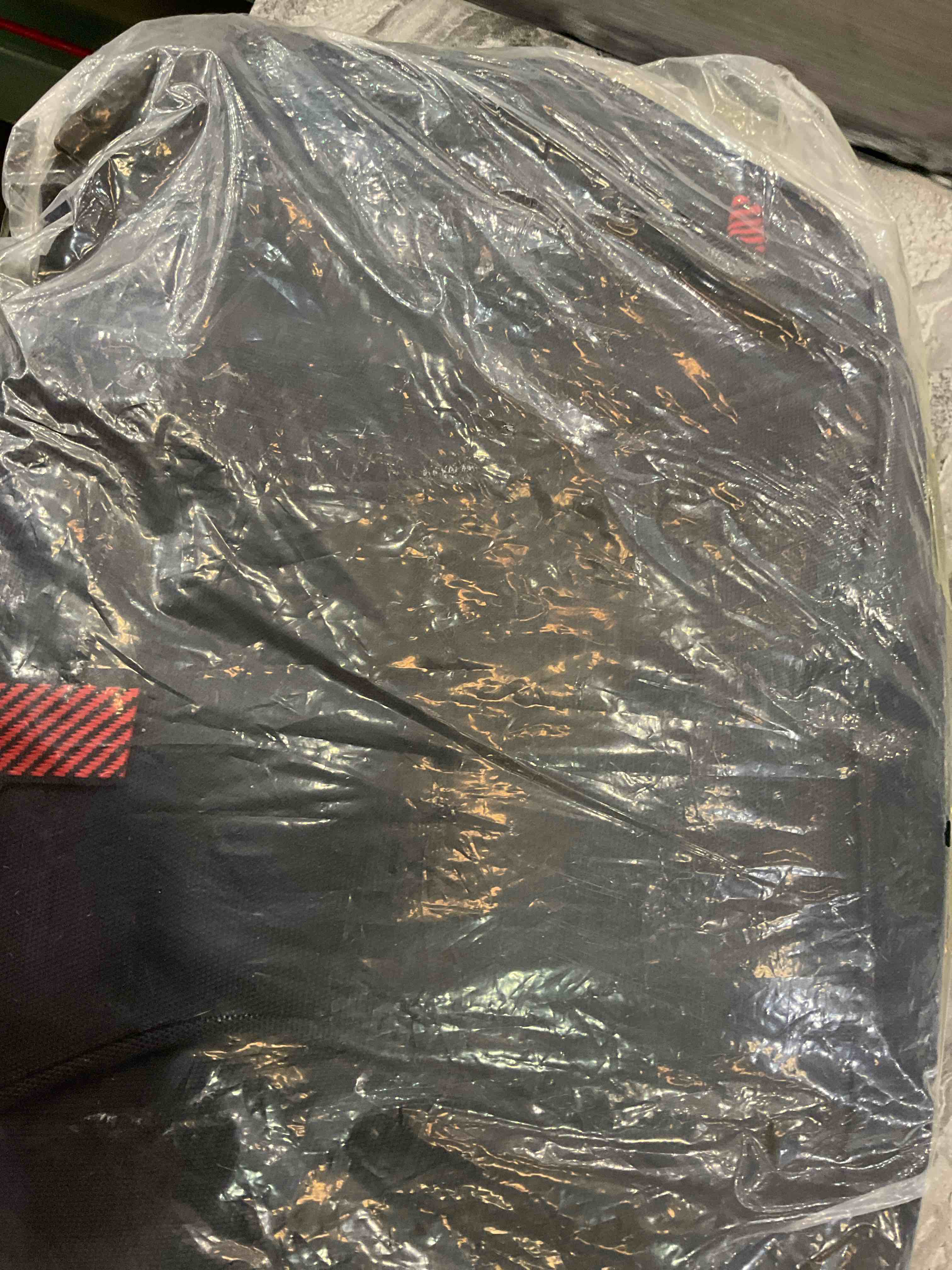 https://s3.amazonaws.com/lotting-images-prod/BargainHunt/EXS01516952_1716905492825.jpeg