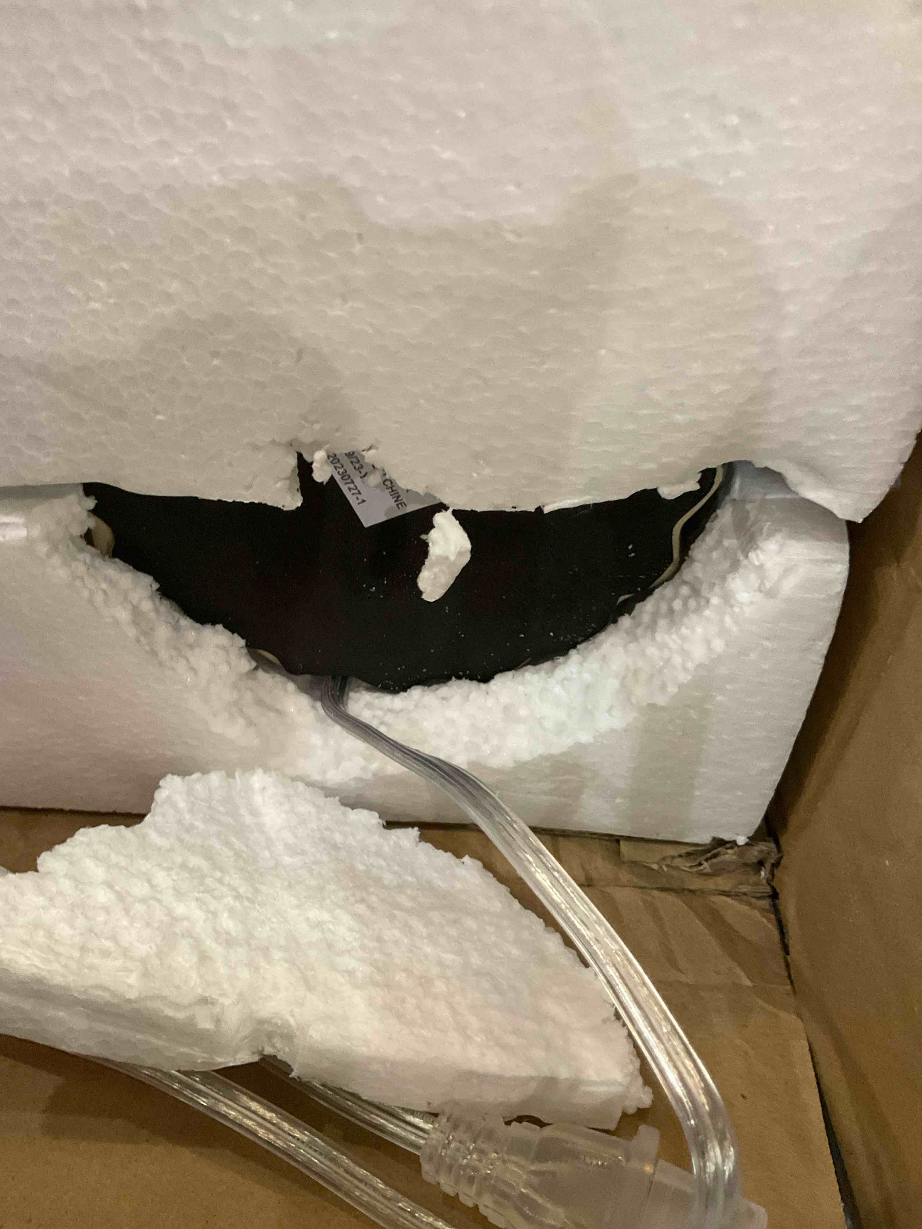 https://s3.amazonaws.com/lotting-images-prod/BargainHunt/EXS01516958_1716906630979.jpeg