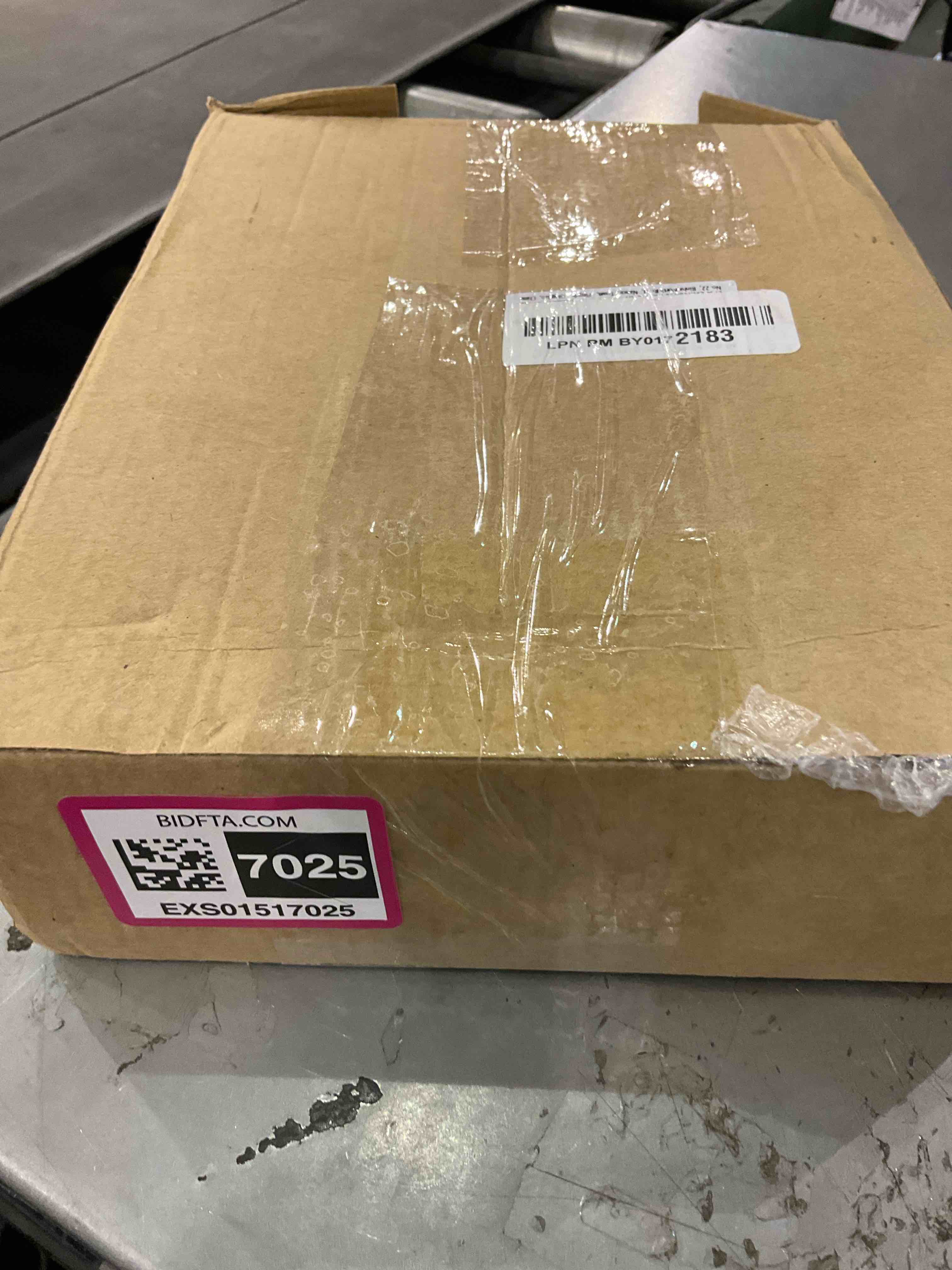 https://s3.amazonaws.com/lotting-images-prod/BargainHunt/EXS01517025_1715956937433.jpeg