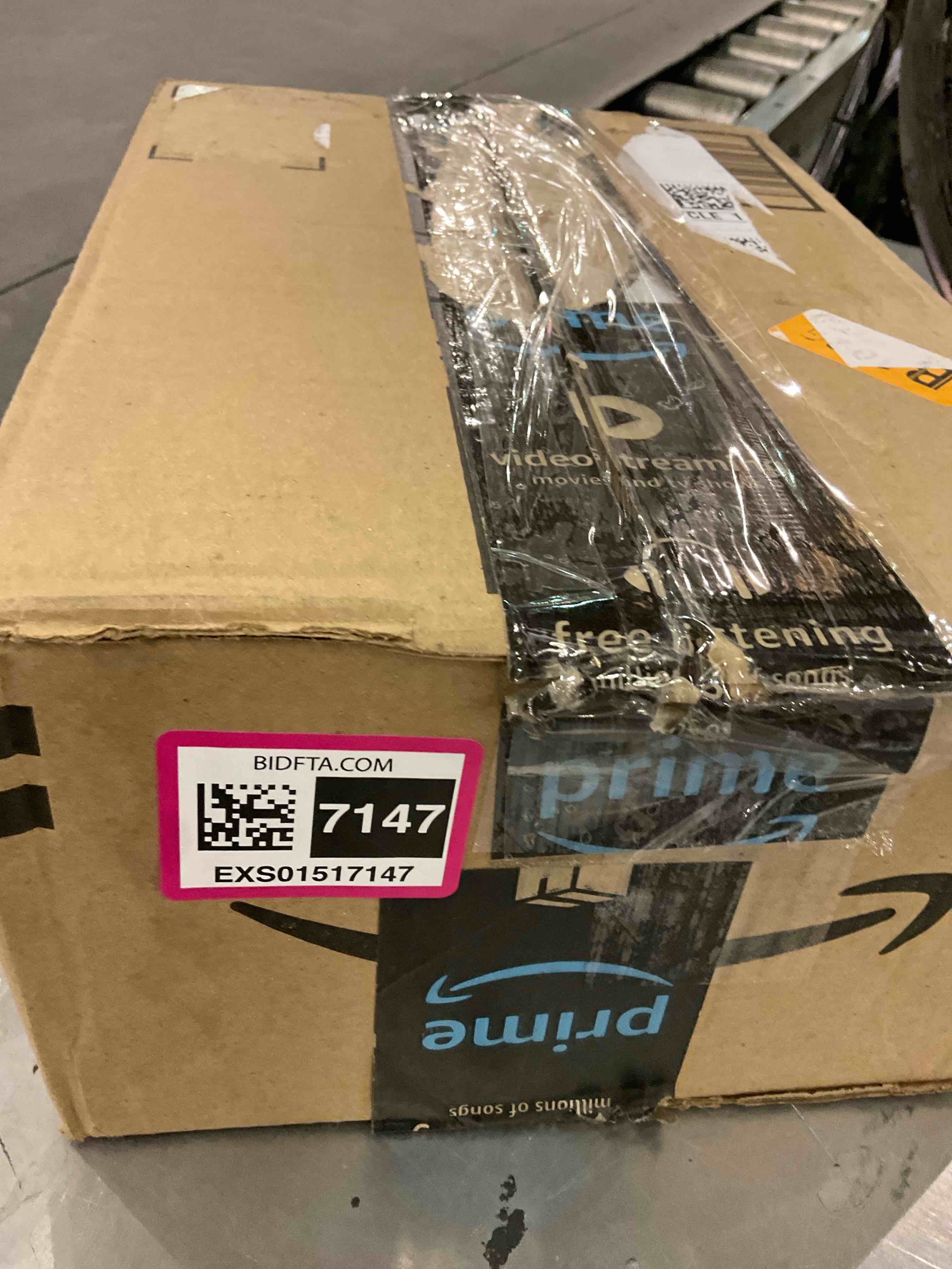 https://s3.amazonaws.com/lotting-images-prod/BargainHunt/EXS01517147_1716207151596.jpeg