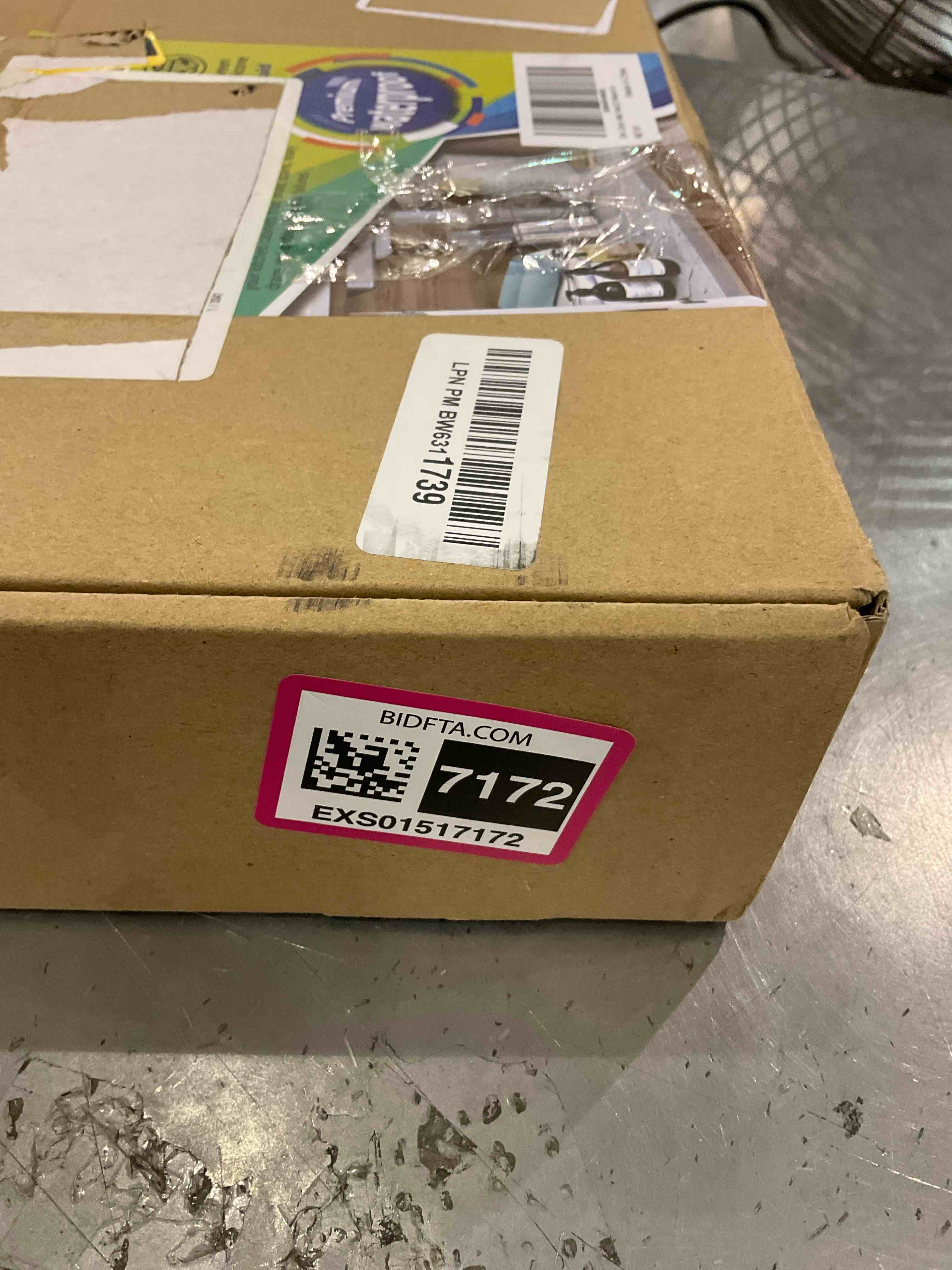 https://s3.amazonaws.com/lotting-images-prod/BargainHunt/EXS01517172_1716211775117.jpeg