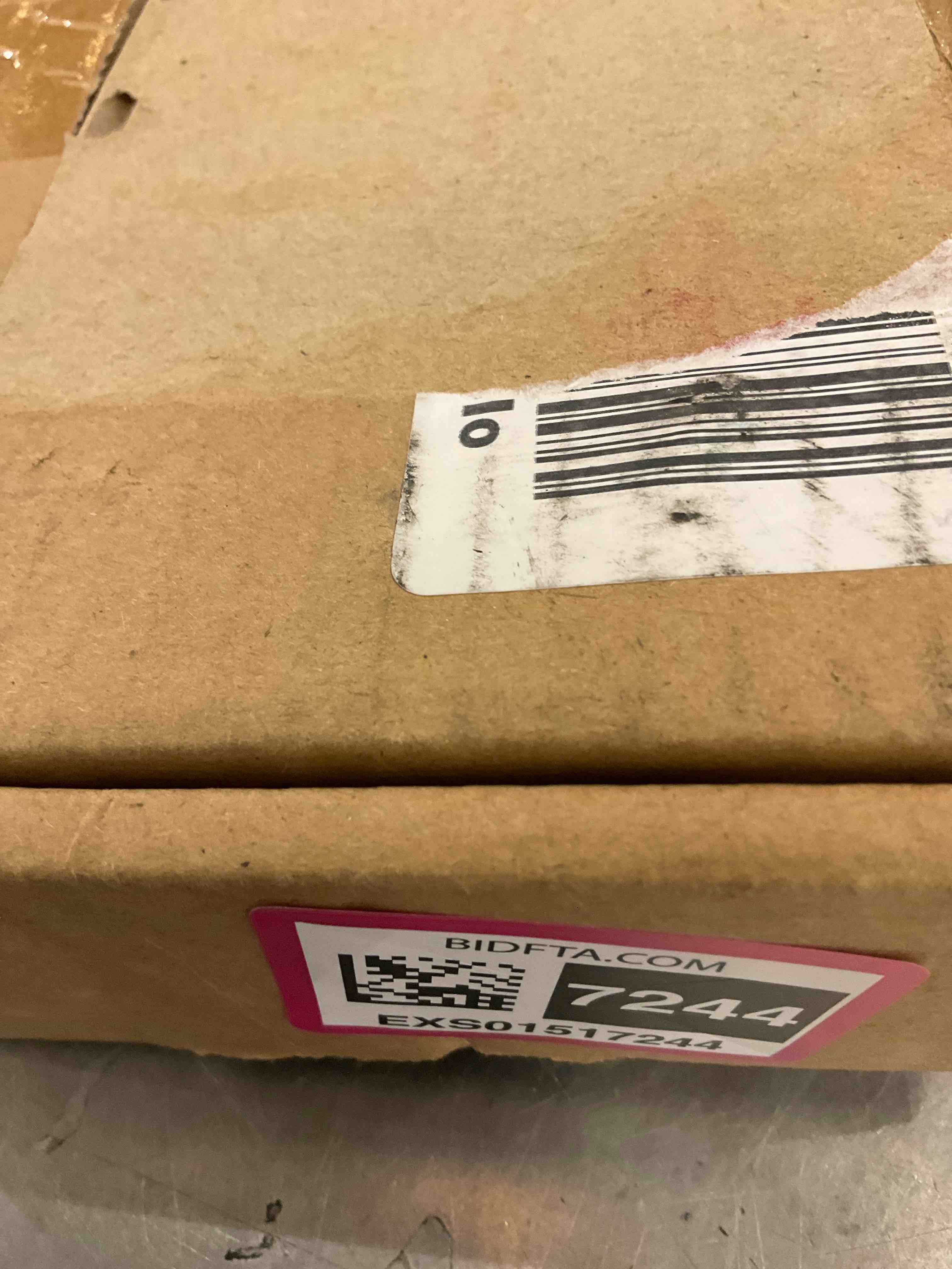 https://s3.amazonaws.com/lotting-images-prod/BargainHunt/EXS01517244_1716216156274.jpeg
